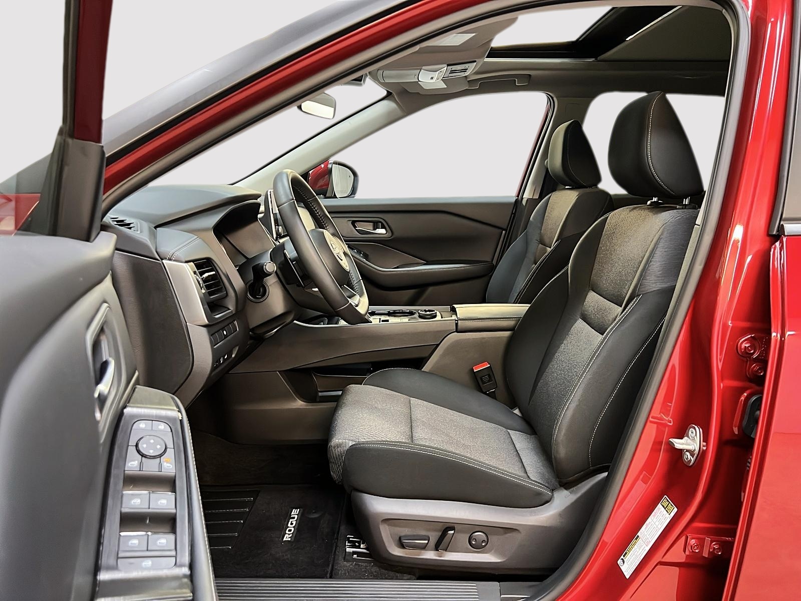 Nissan Rogue SV TOIT PANO 4RM 2024 — photo 7