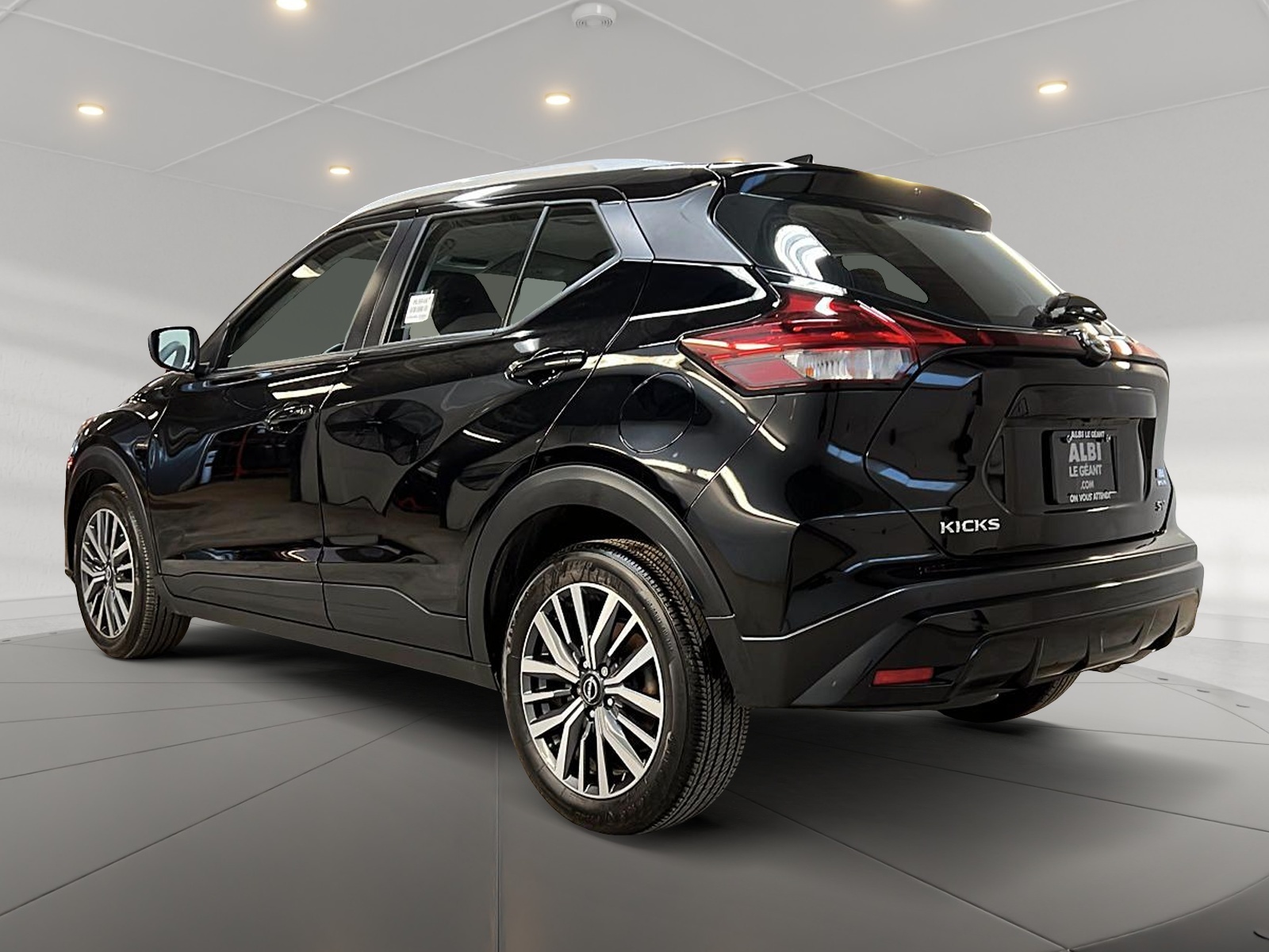 Nissan Kicks SV 2023 — photo 6