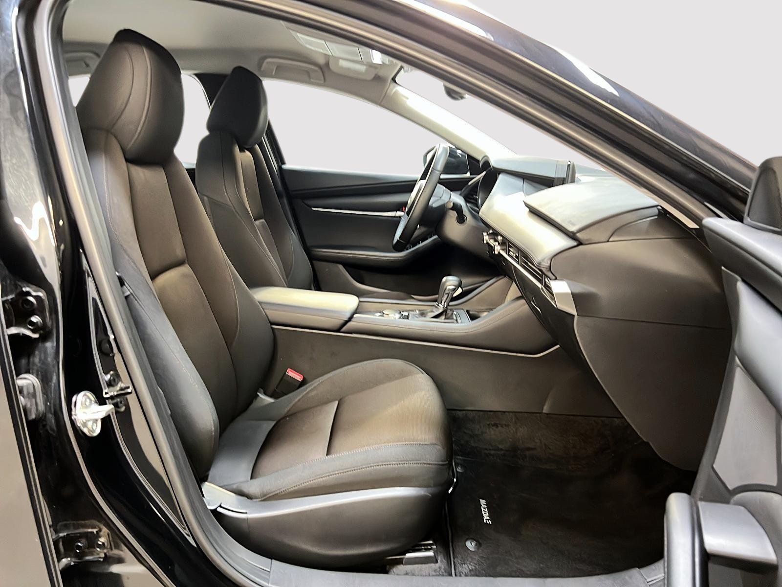 Mazda Mazda3 GS 2025 — photo 8