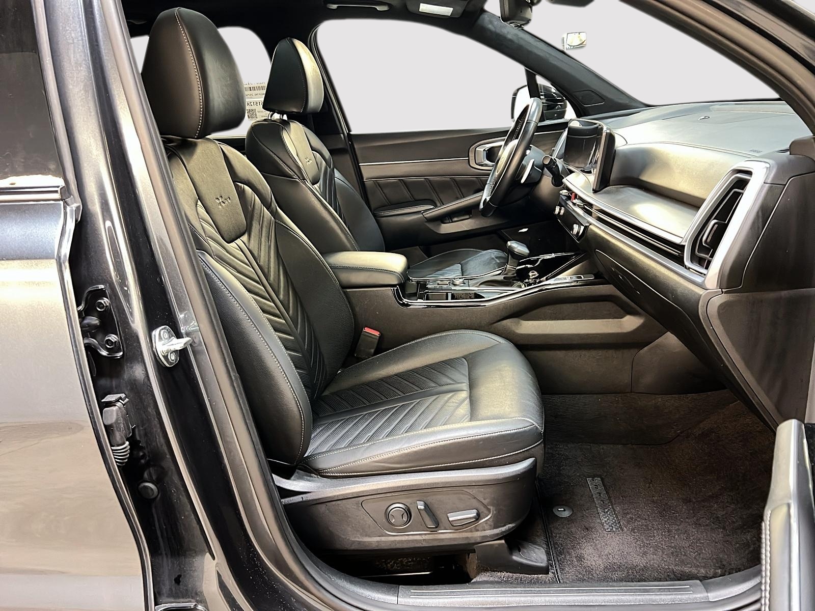 Kia Sorento X-PRO CUIR TOIT PANO NAV 4RM 2024 — photo 8