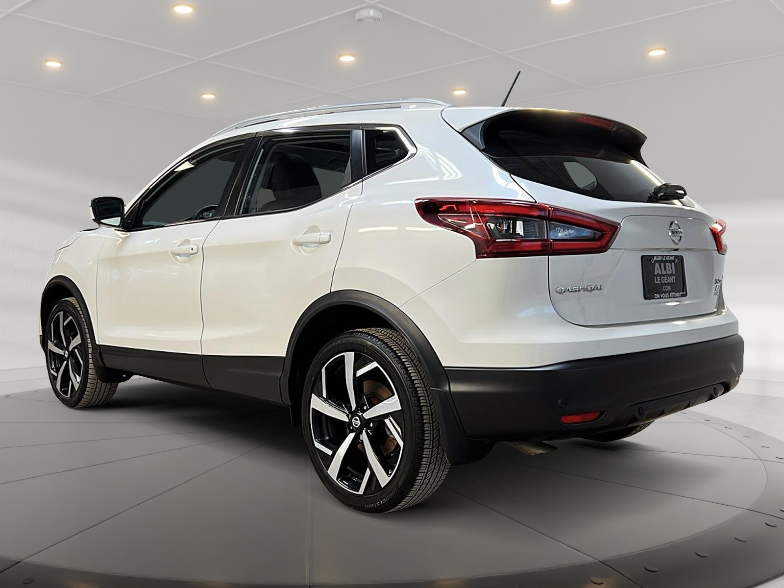 Nissan Qashqai SL PLATINUM CUIR TOIT NAV 4RM 2023 — photo 6
