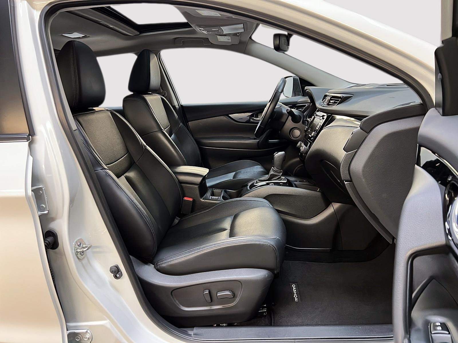 Nissan Qashqai SL PLATINUM CUIR TOIT NAV 4RM 2023 — photo 8