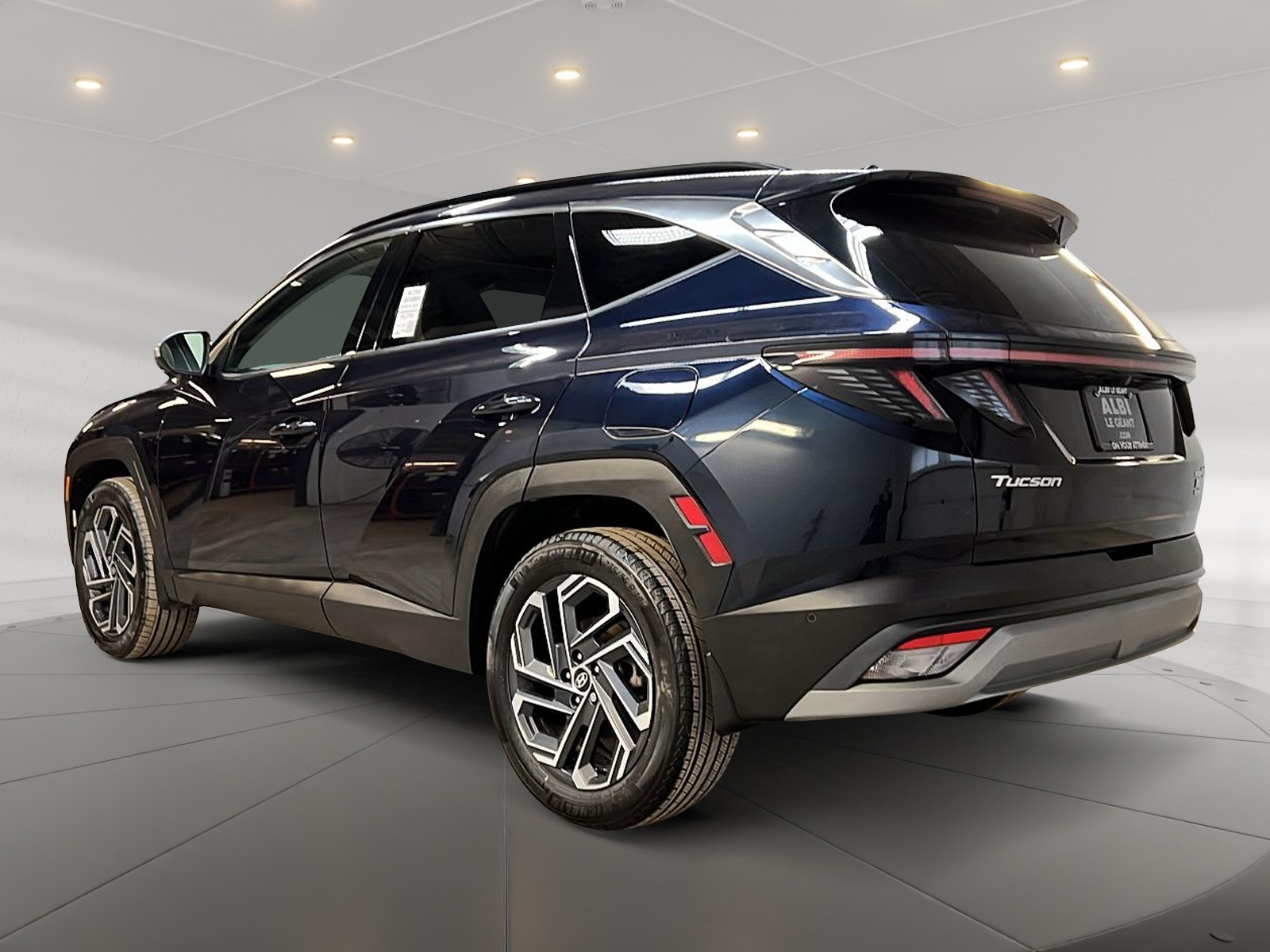 Hyundai Tucson ULTIMATE HYBRIDE CUIR TOIT PANO NAV 4RM 2025 — photo 6