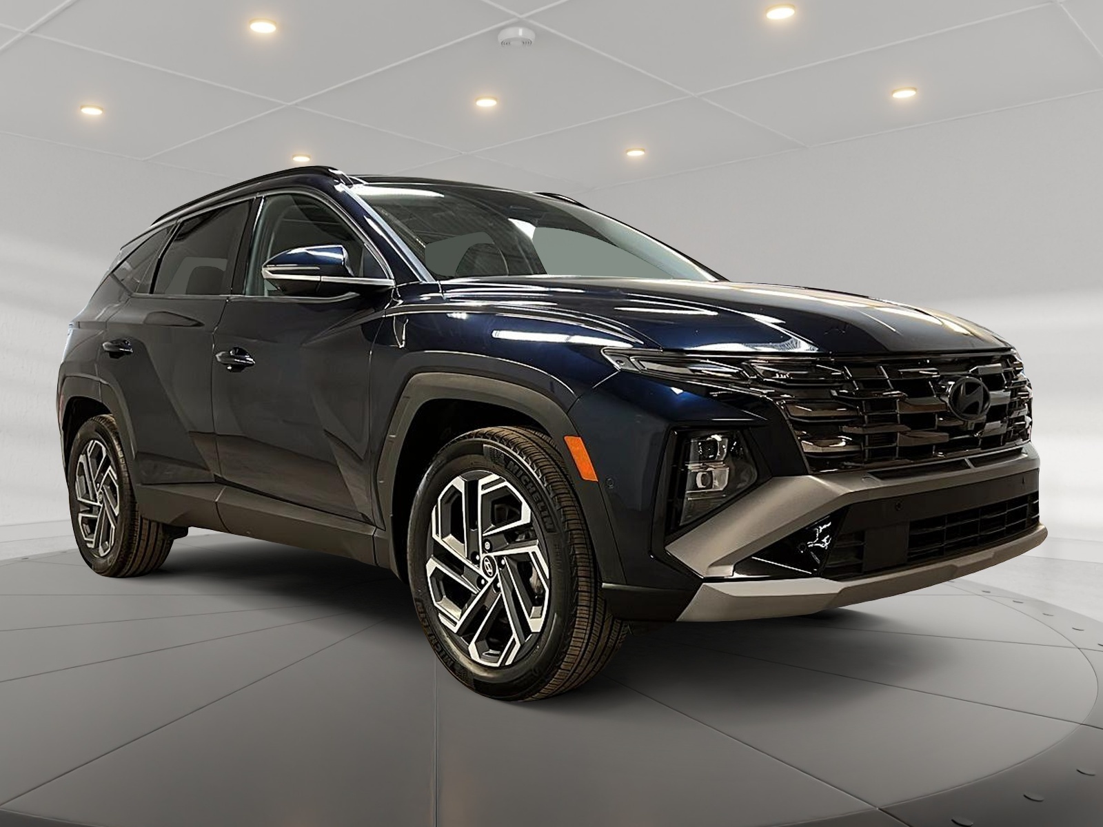 Hyundai Tucson ULTIMATE HYBRIDE CUIR TOIT PANO NAV 4RM 2025 — photo 3