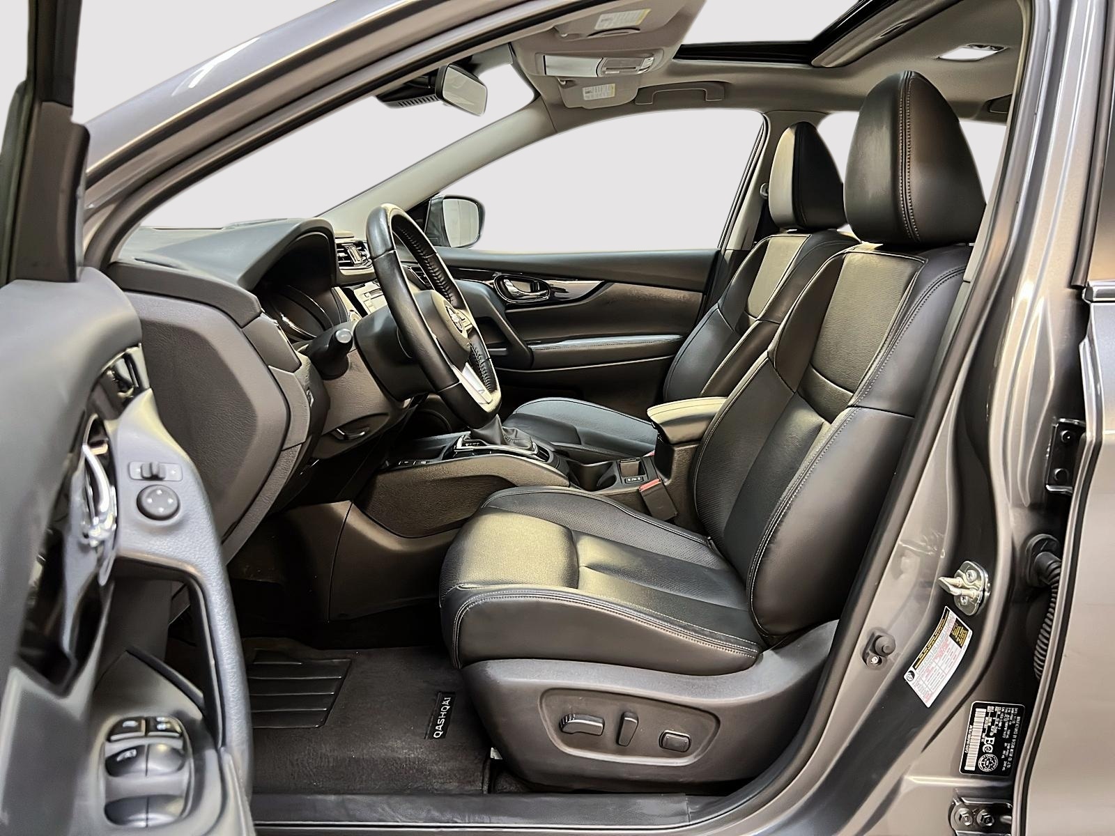 Nissan Qashqai SL CUIR TOIT 4RM 2023 — photo 7