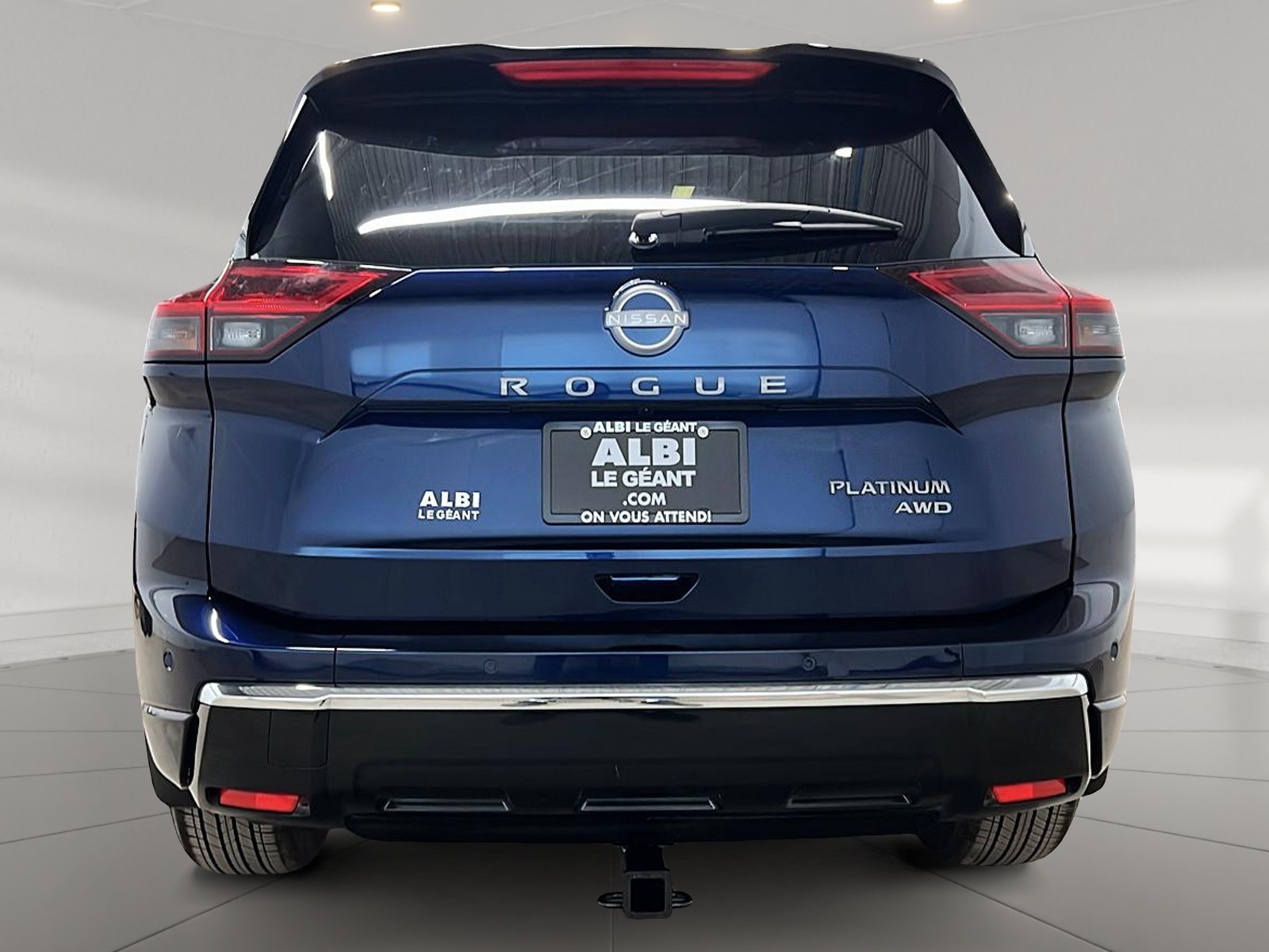 Nissan Rogue PLATINUM CUIR TOIT PANO NAV 4RM 2024 — photo 5