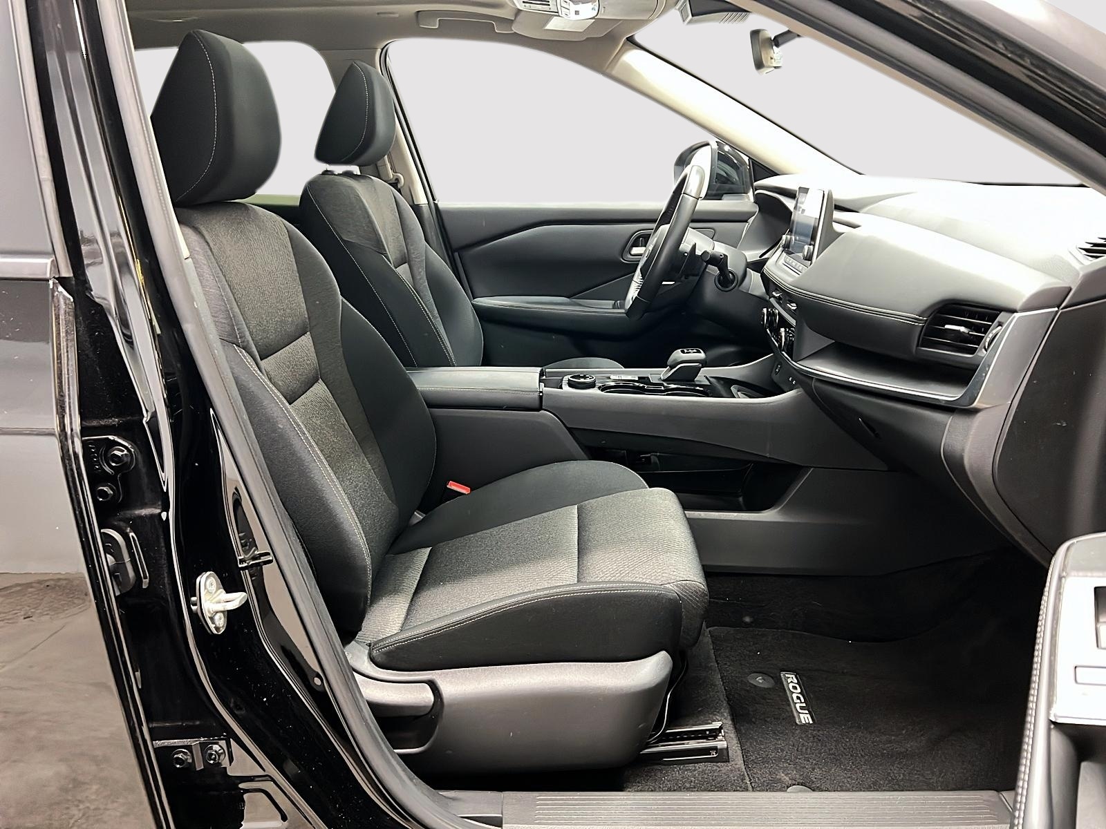 Nissan Rogue SV TOIT PANO 4RM 2024 — photo 8