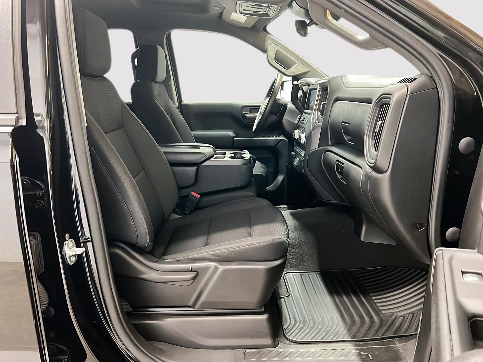 GMC Sierra 1500 EDITION GRAPHITE CREW CAB 4X4 2023 — photo 8