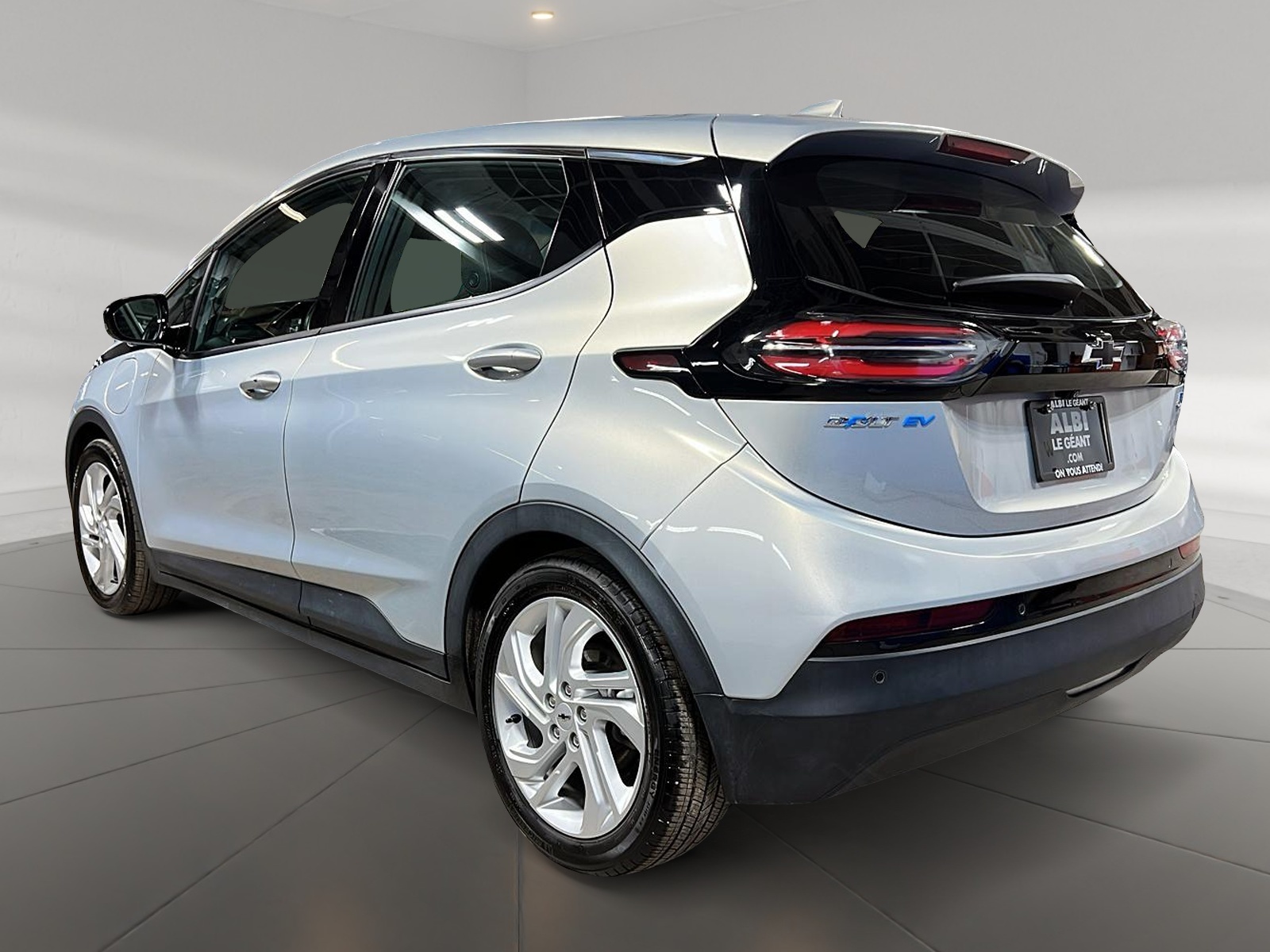 Chevrolet Bolt EV 1LT 2023 — photo 2