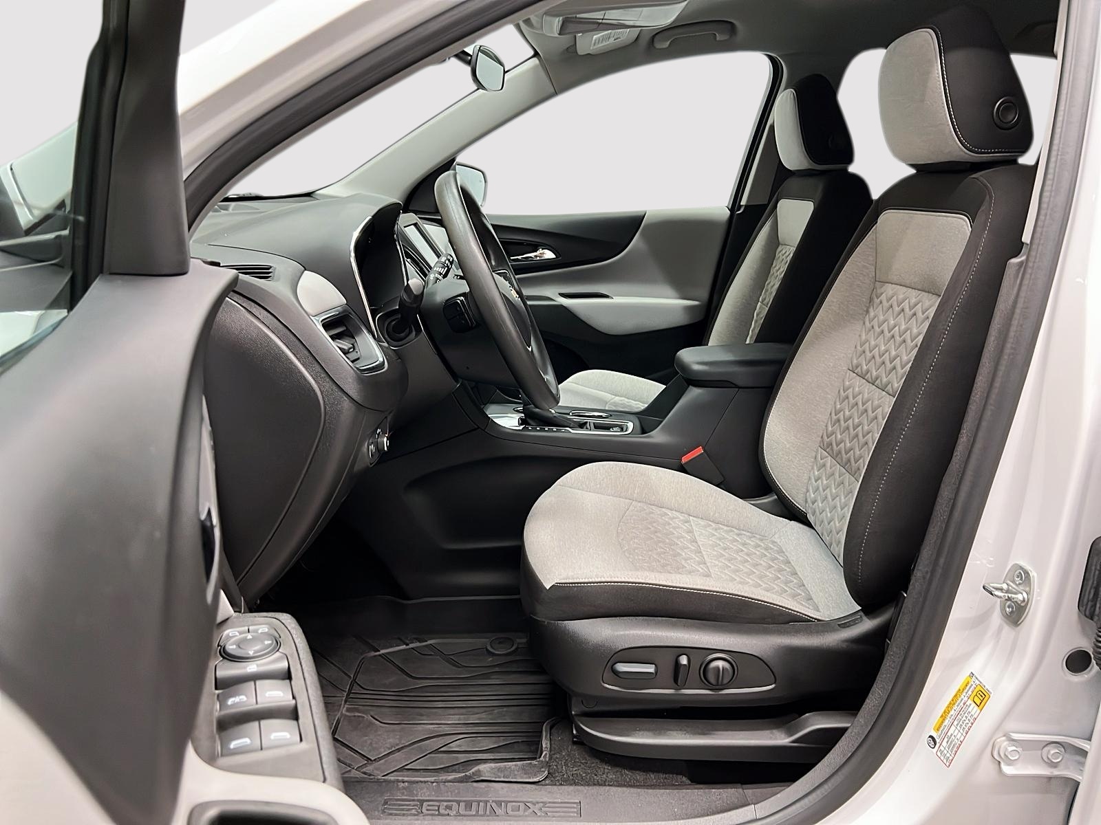 Chevrolet Equinox LS 2024 — photo 7