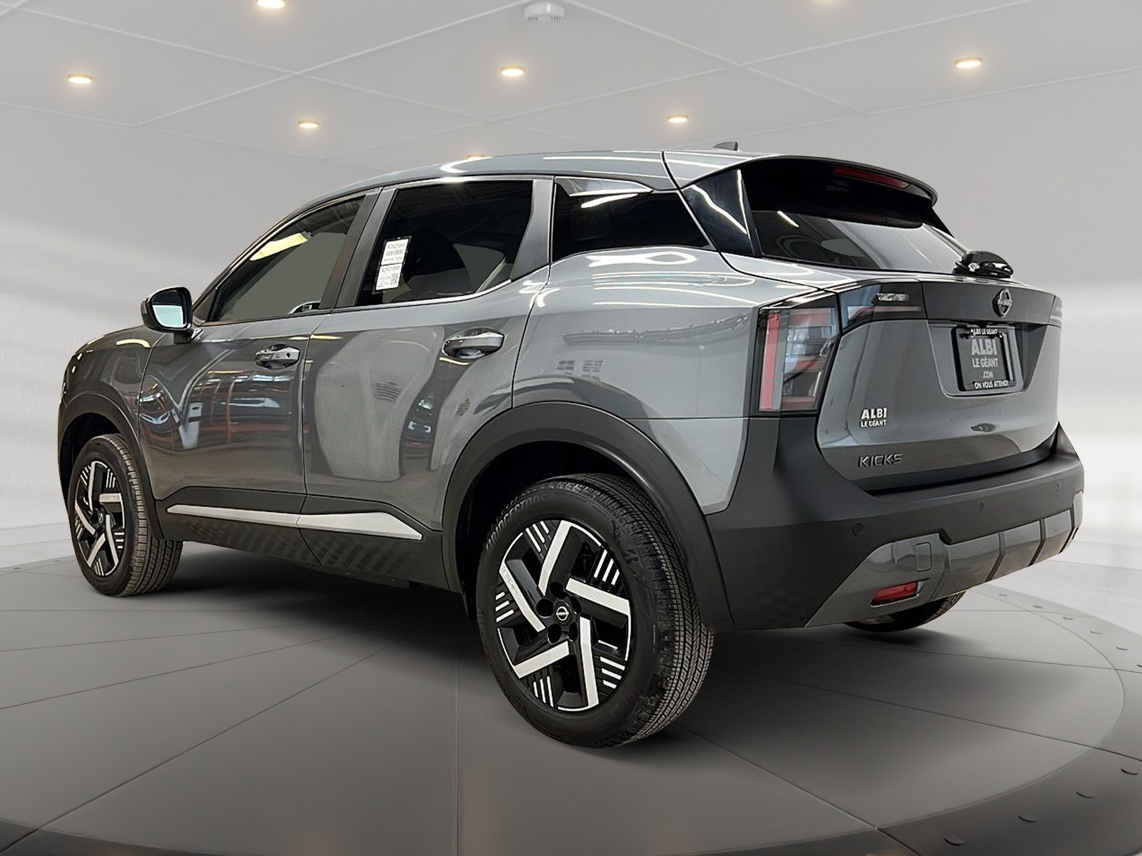 Nissan Kicks SV 2025 — photo 6