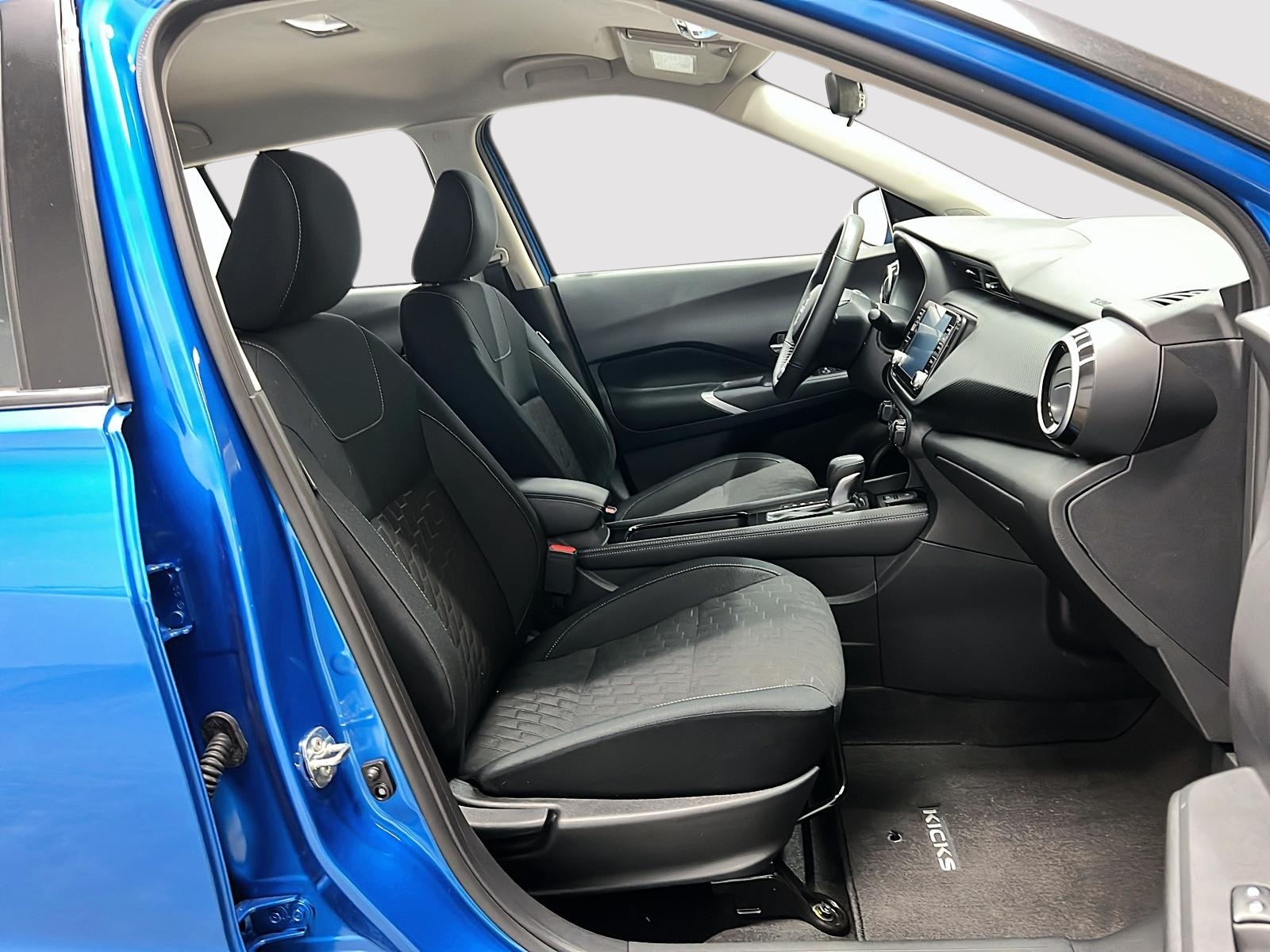 Nissan Kicks SV SPECIAL EDITION 2023 — photo 8