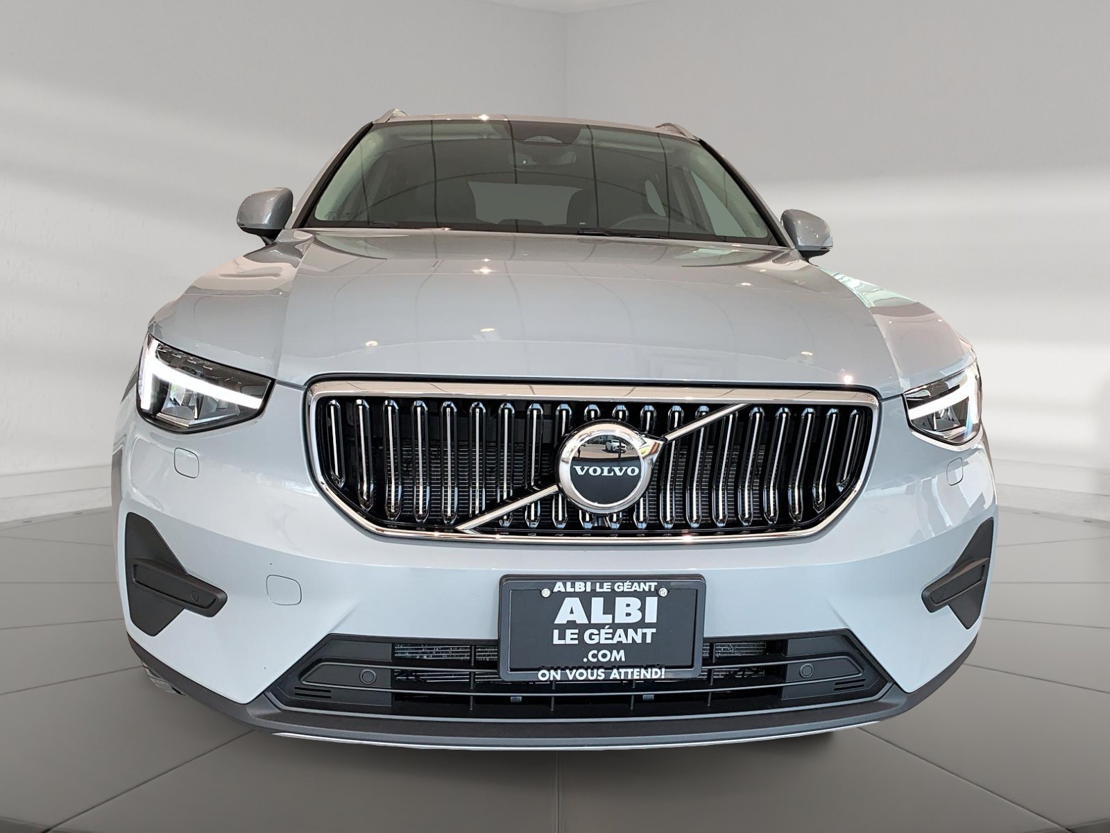 Volvo XC40 B5 CORE CUIR NAV 4RM 2025 — photo 2