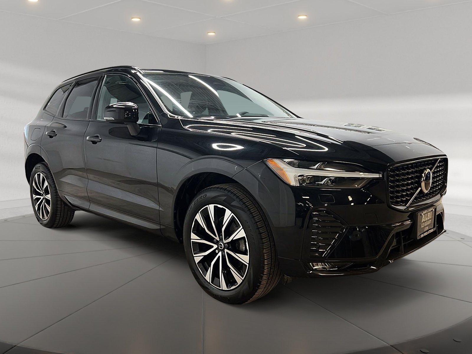 Volvo XC60 B5 CORE CUIR TOIT PANO NAV 4RM 2024 — photo 3