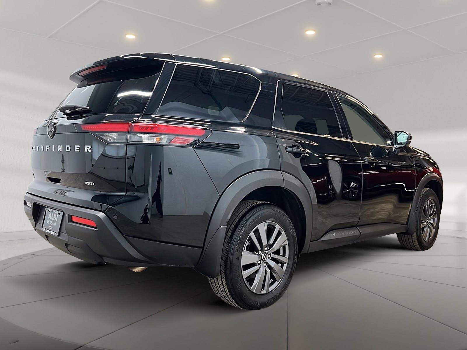 Nissan Pathfinder S 4RM 2024 — photo 4