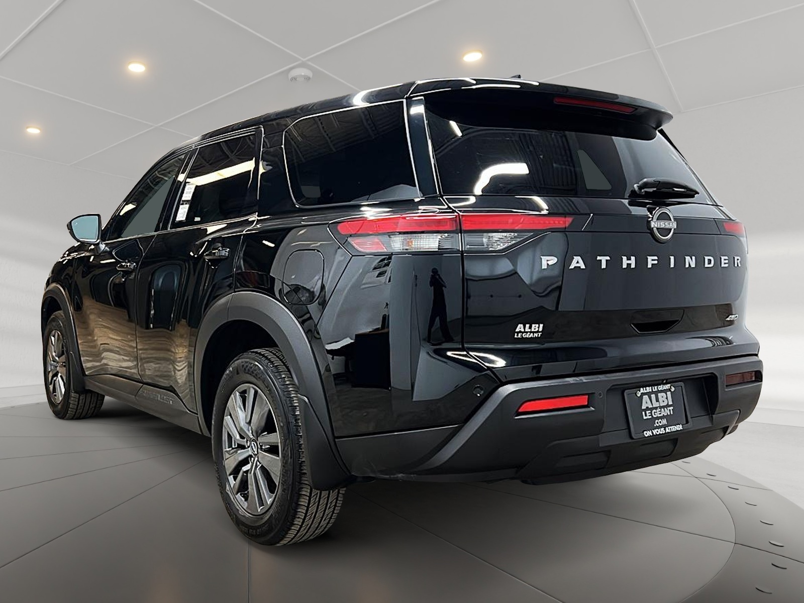 Nissan Pathfinder S 4RM 2024 — photo 6