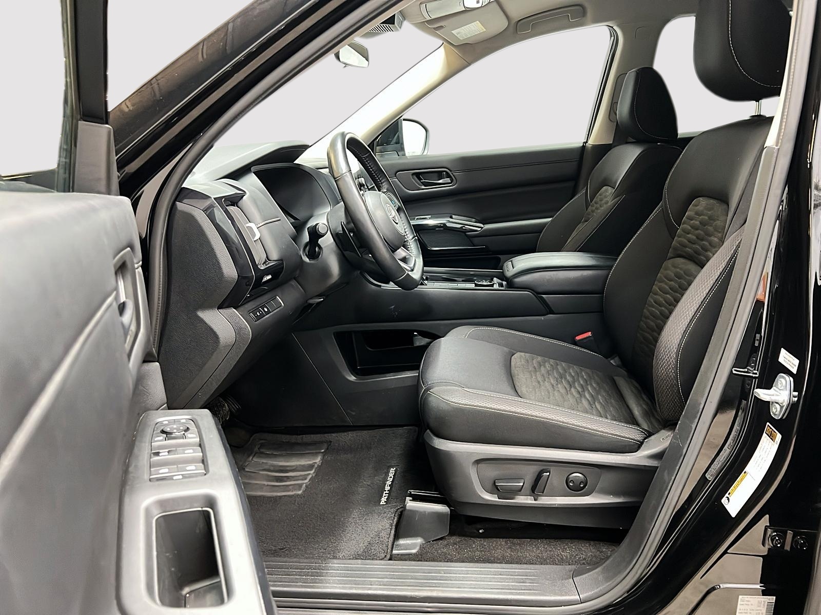 Nissan Pathfinder S 4RM 2024 — photo 7