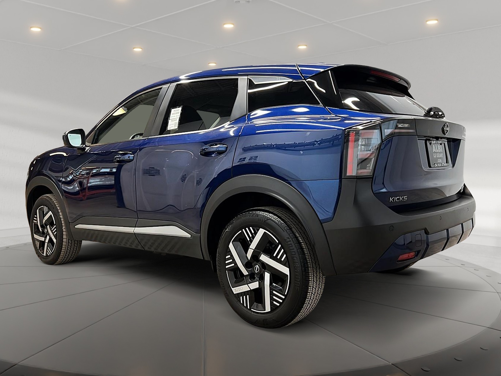 Nissan Kicks SV 2025 — photo 6