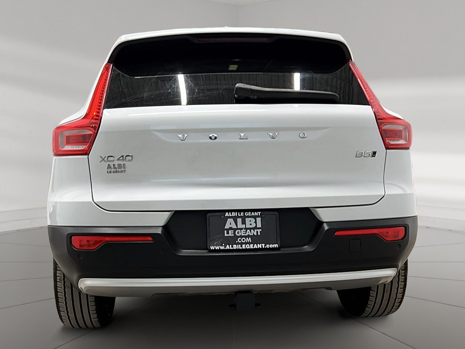 Volvo XC40 B5 PLUS CUIR TOIT PANO NAV 4RM 2023 — photo 5