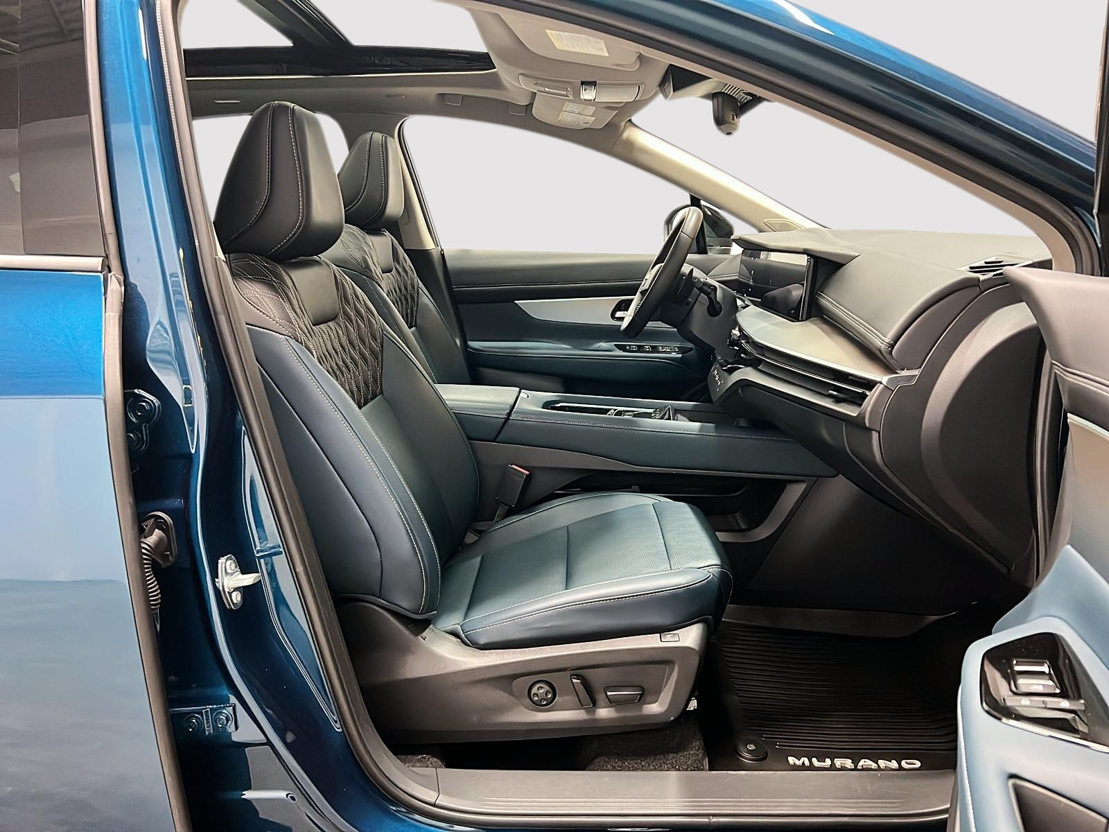 Nissan Murano PLATINUM CUIR TOIT PANO NAV 4RM 2025 — photo 8