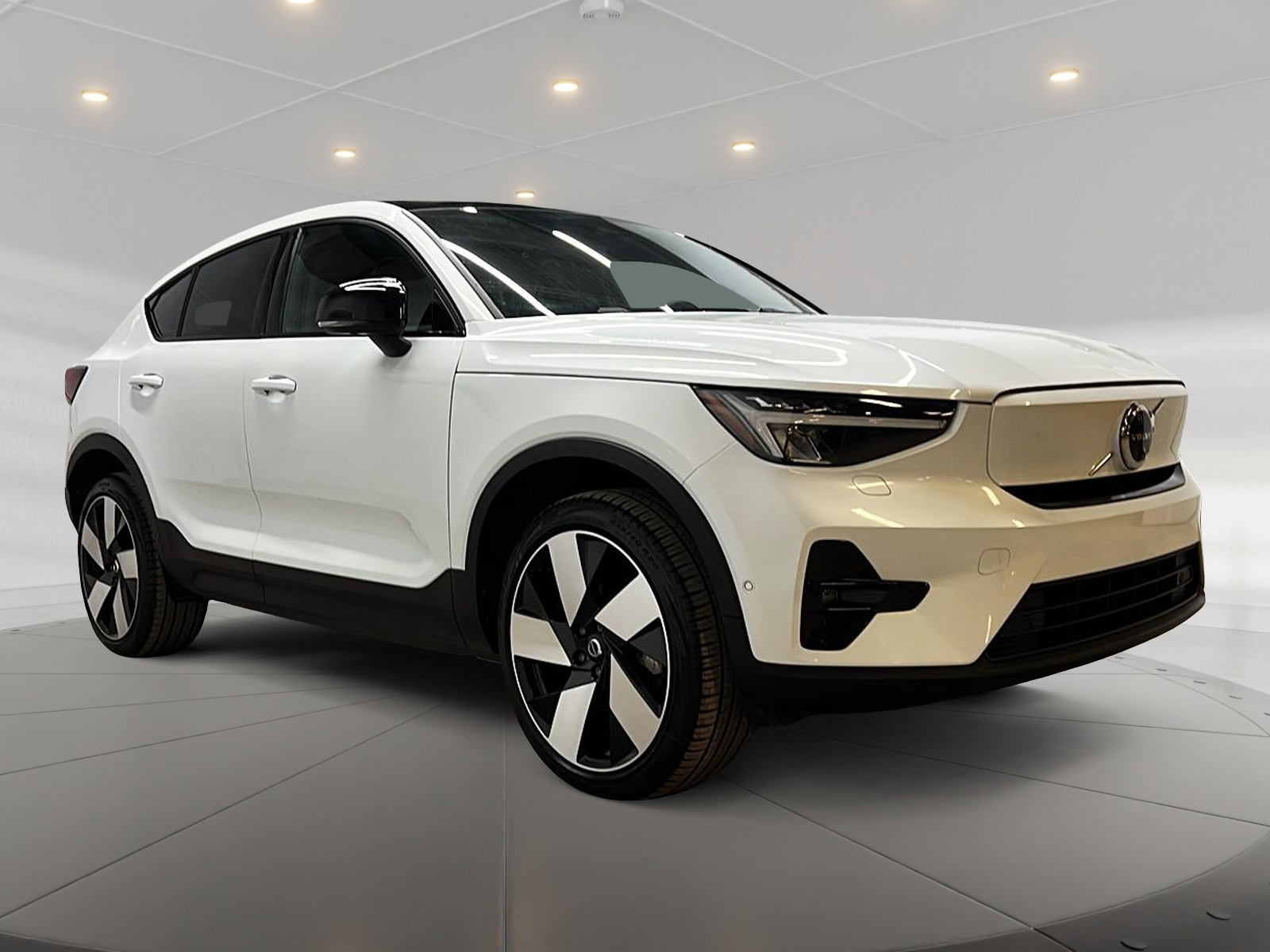 Volvo C40 RECHARGE PLUS TWIN TOIT PANO NAV 4RM 2023 — photo 3