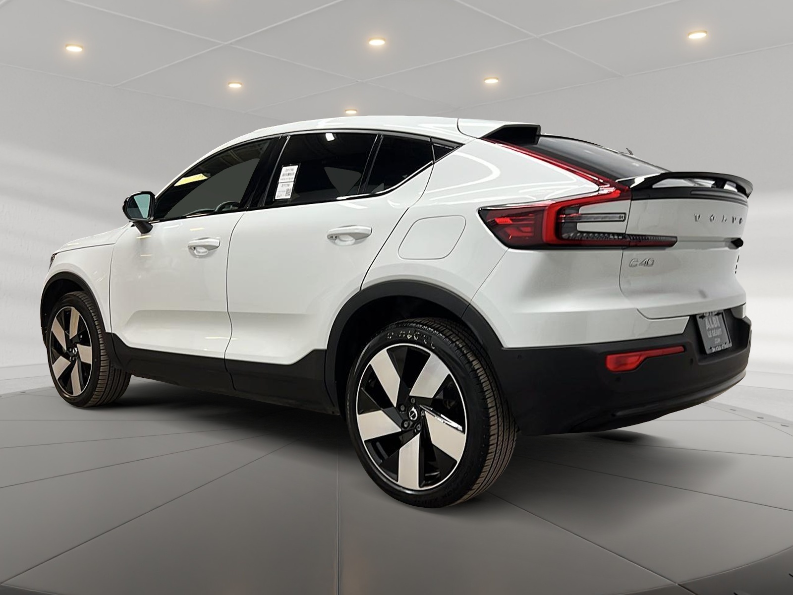 Volvo C40 RECHARGE PLUS TWIN TOIT PANO NAV 4RM 2023 — photo 6