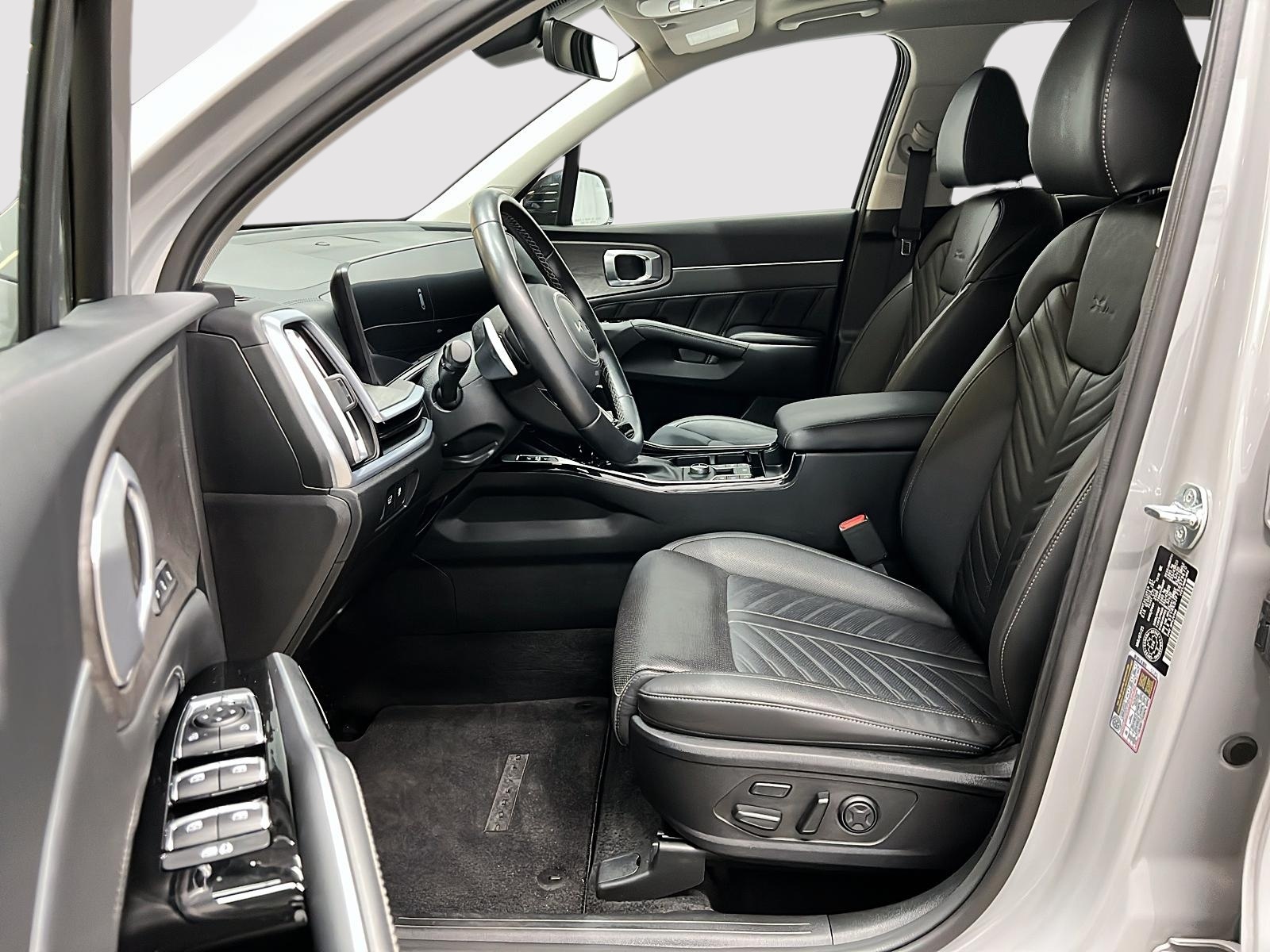 Kia Sorento X-LINE LIMITED CUIR TOIT PANO NAV 4RM 2025 — photo 7