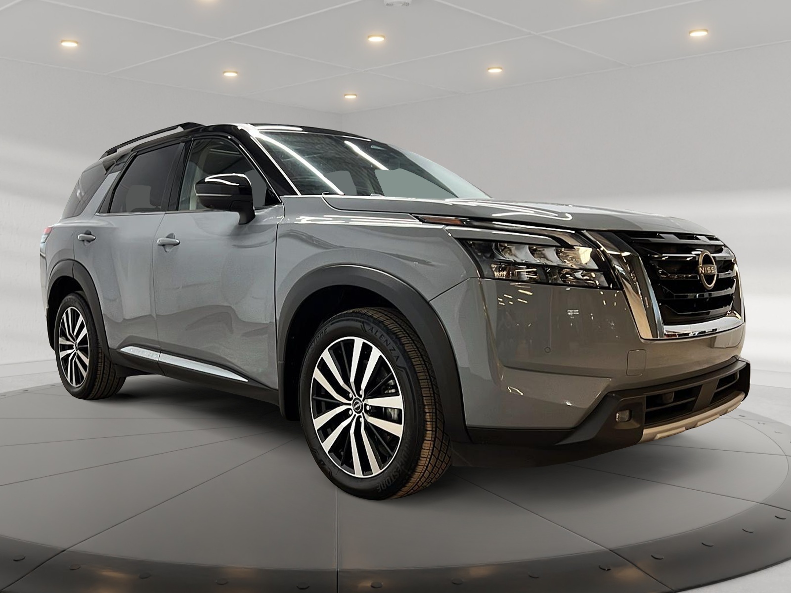 Nissan Pathfinder PLATINUM CUIR TOIT PANO NAV 4RM 2025 — photo 3