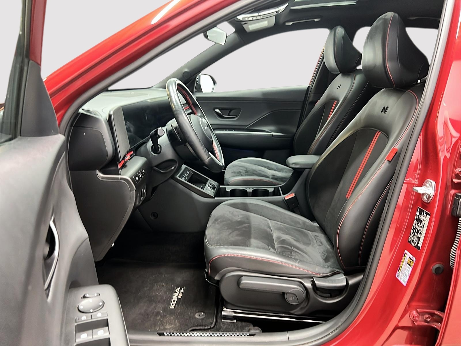 Hyundai Kona N-LINE 1.6T TOIT 4RM 2024 — photo 7