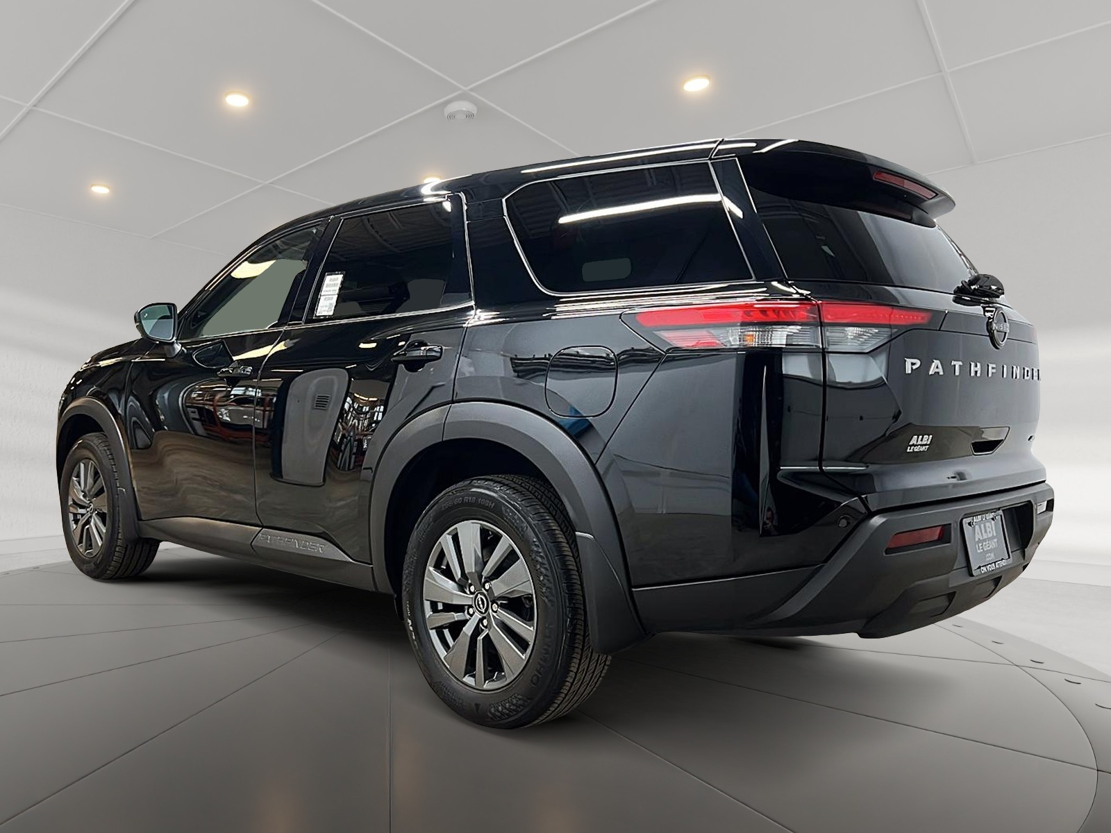 Nissan Pathfinder S 4RM 2024 — photo 6