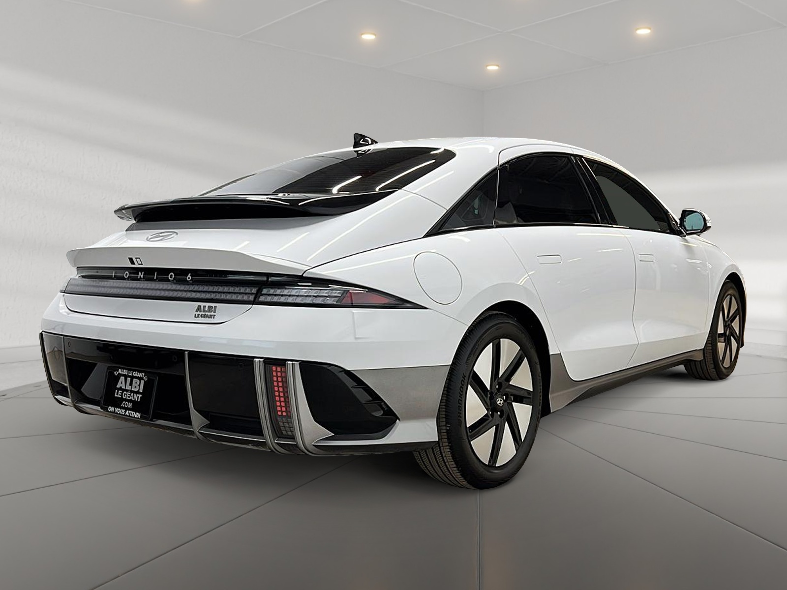Hyundai IONIQ 6 PREFERRED LONG RANGE NAV 2025 — photo 4