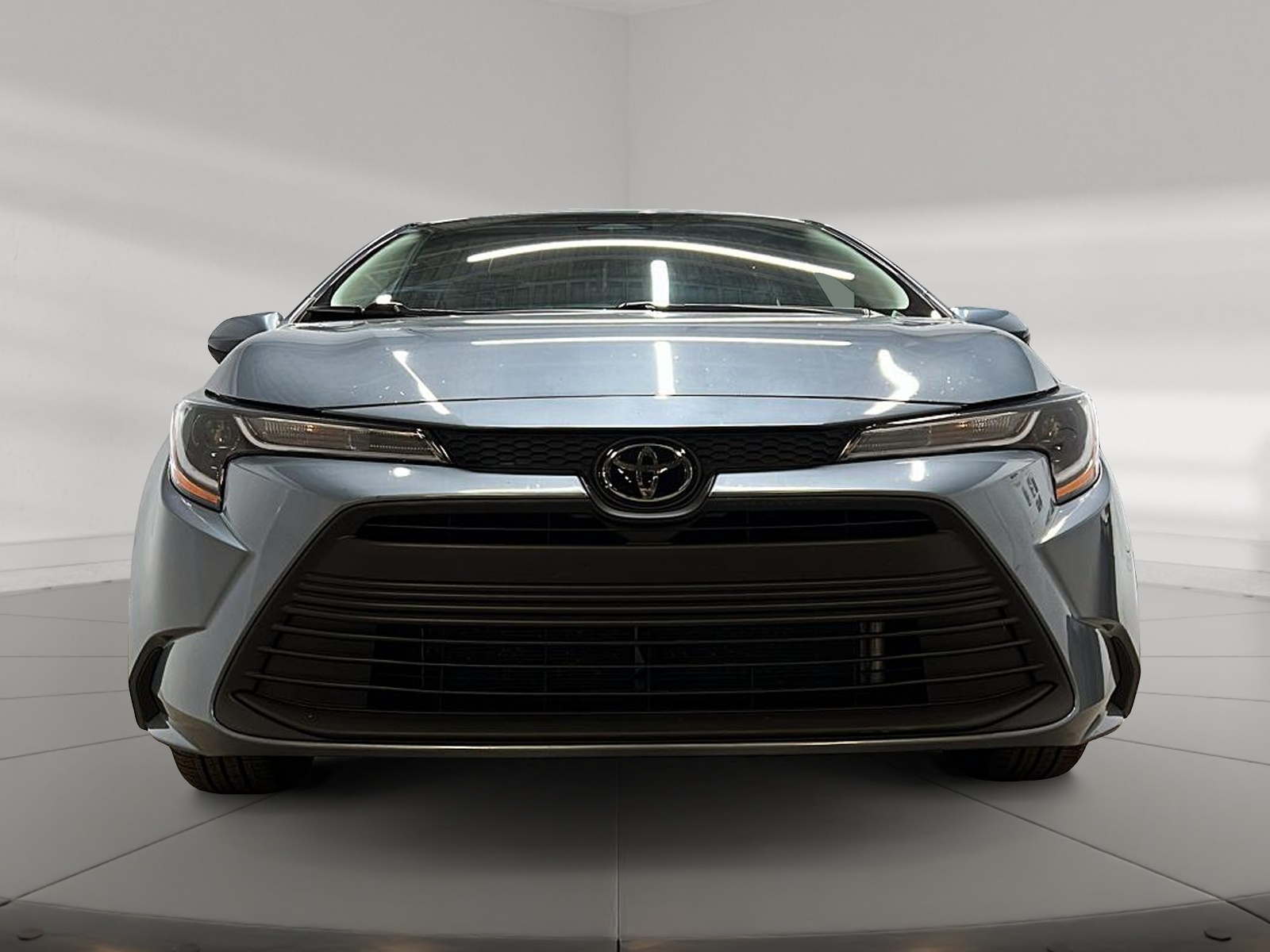 Toyota Corolla LE 2024 — photo 2
