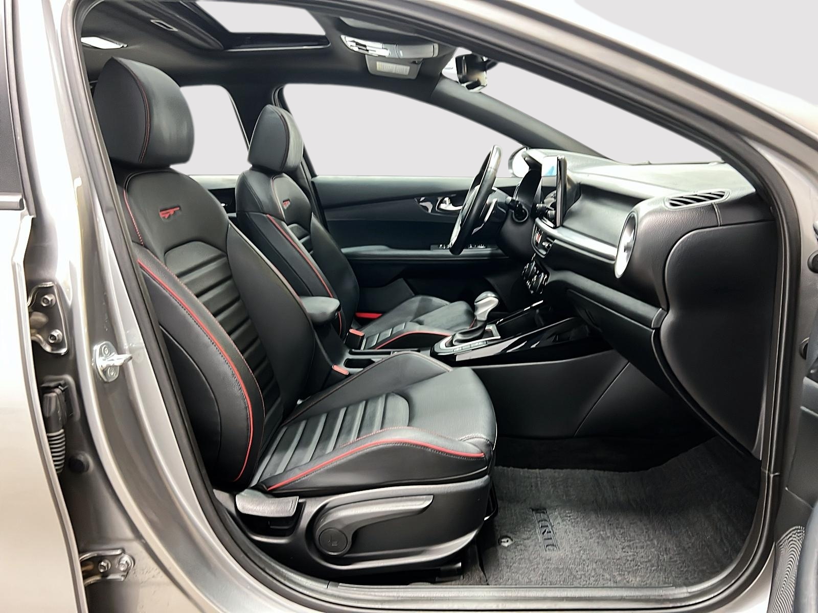 Kia Forte5 GT LIMITED CUIR TOIT NAV 2023 — photo 8