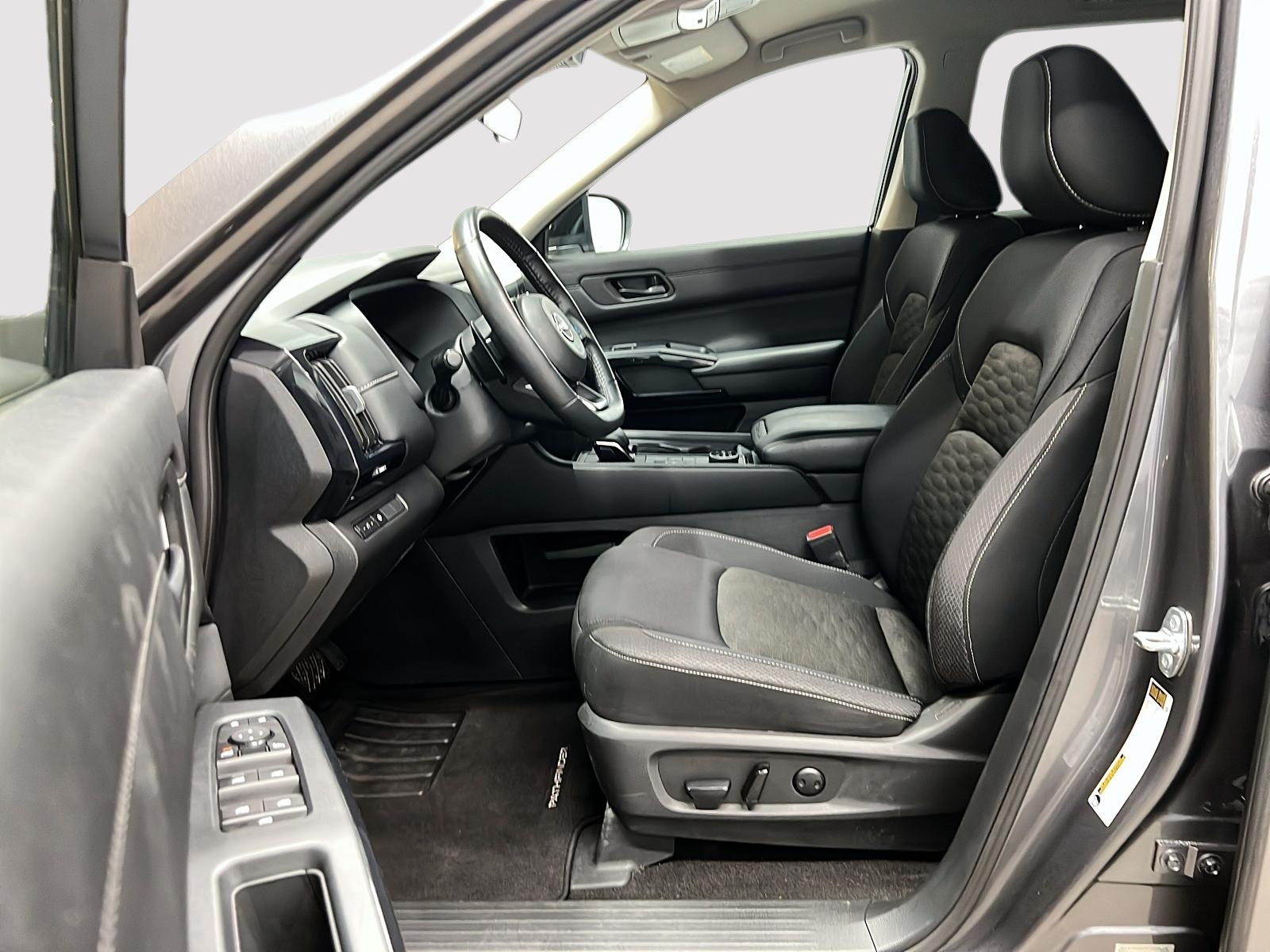 Nissan Pathfinder S 4RM 2024 — photo 7