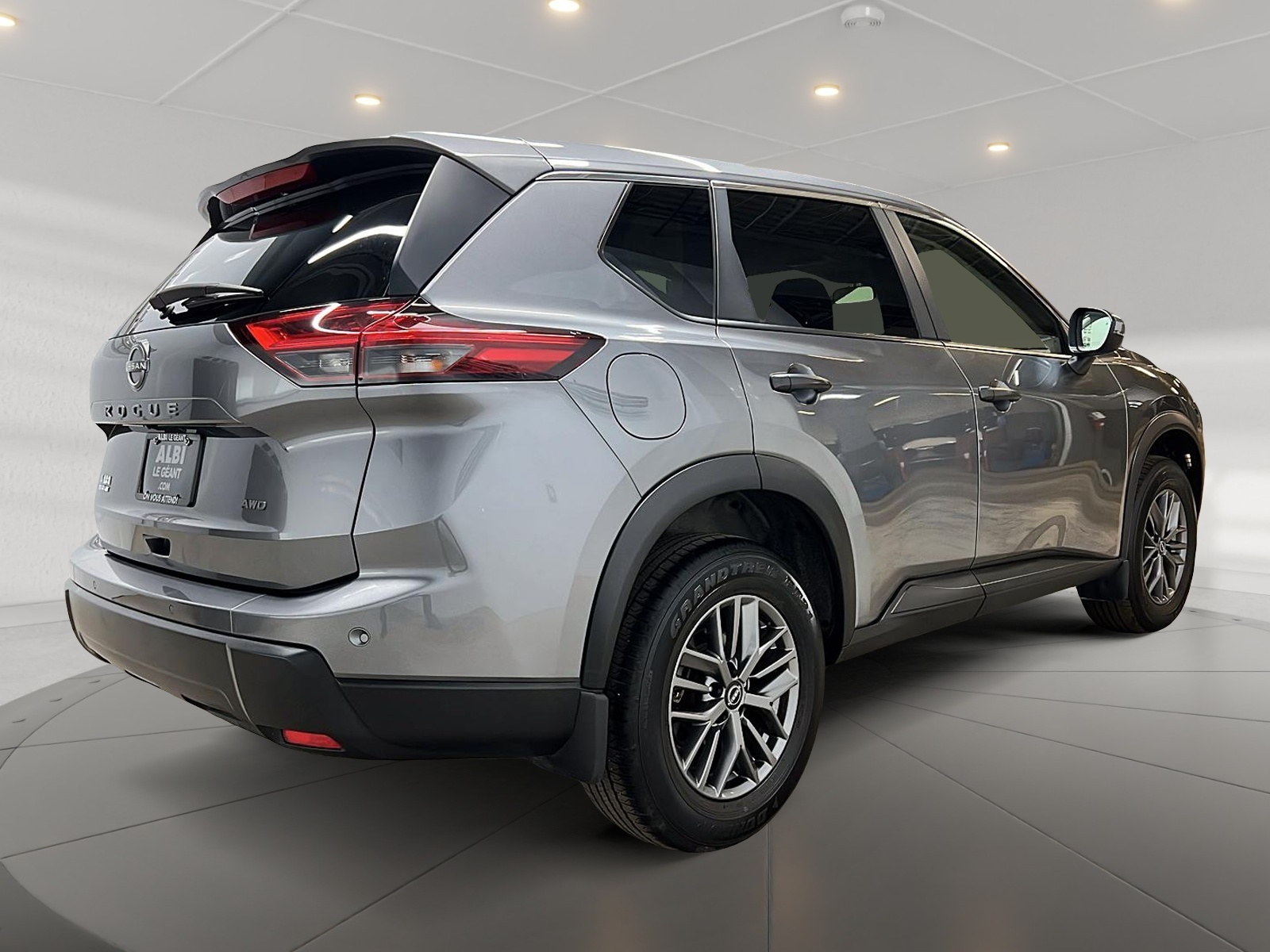 Nissan Rogue S 4RM 2025 — photo 4