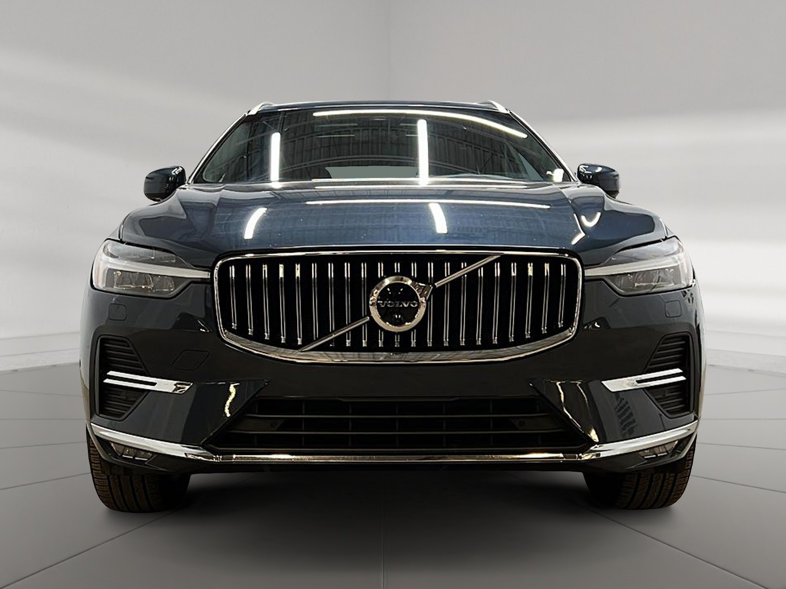 Volvo XC60 B6 PLUS CUIR TOIT PANO NAV 4RM 2023 — photo 2