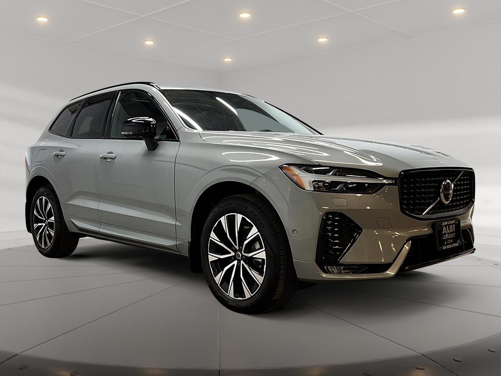 Volvo XC60 B5 PLUS CUIR TOIT PANO NAV 4RM 2024 — photo 3