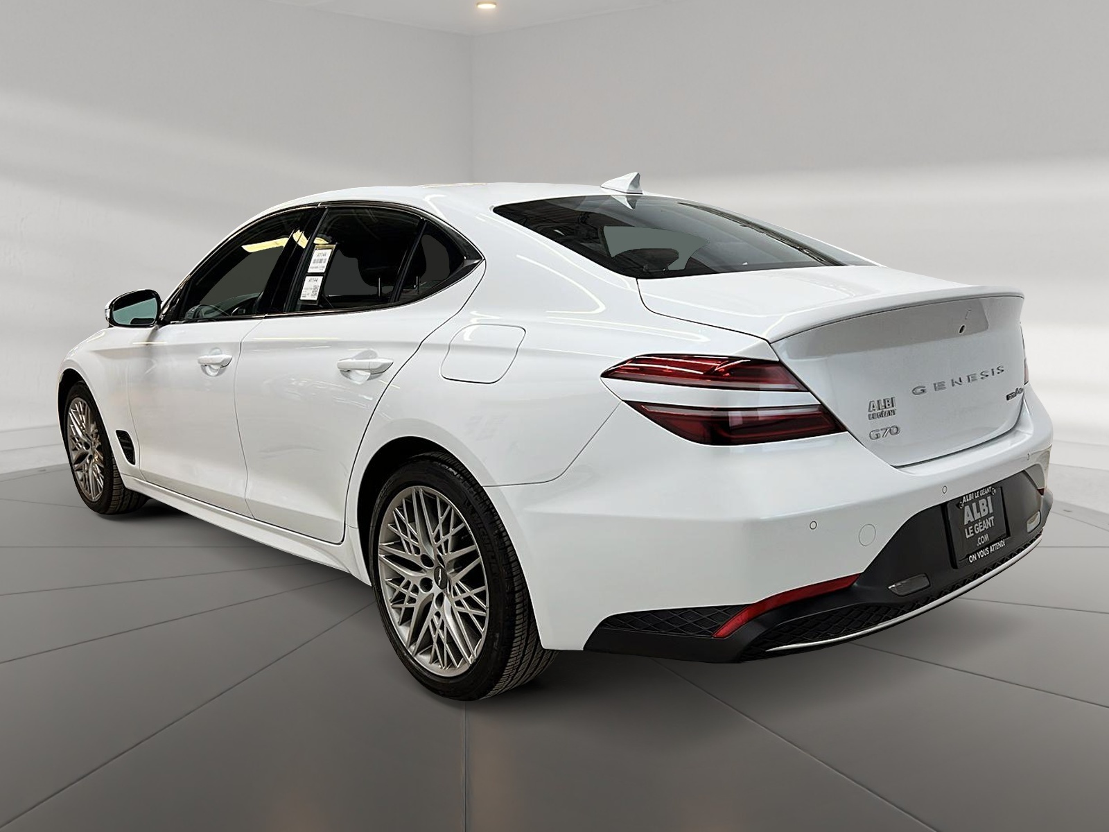 Genesis G70 ADVANCED 2.0T CUIR TOIT NAV 4RM 2023 — photo 6