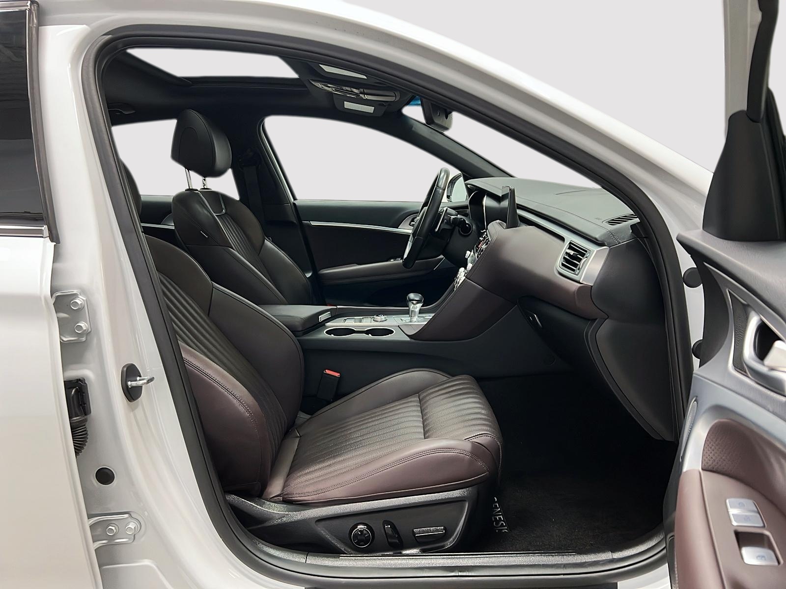 Genesis G70 ADVANCED 2.0T CUIR TOIT NAV 4RM 2023 — photo 8