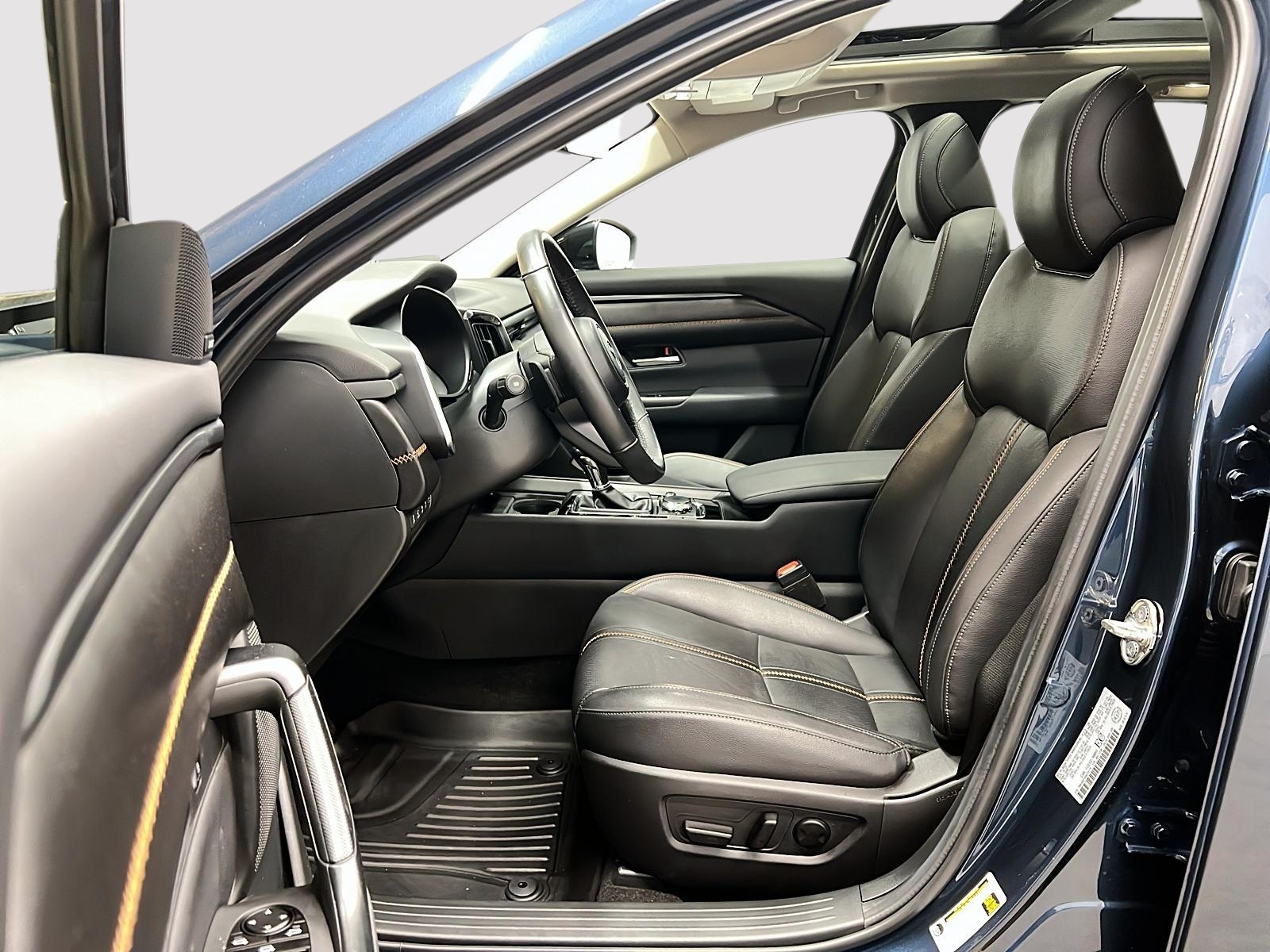 Mazda CX-50 GT TURBO CUIR TOIT PANO NAV 4RM 2024 — photo 7