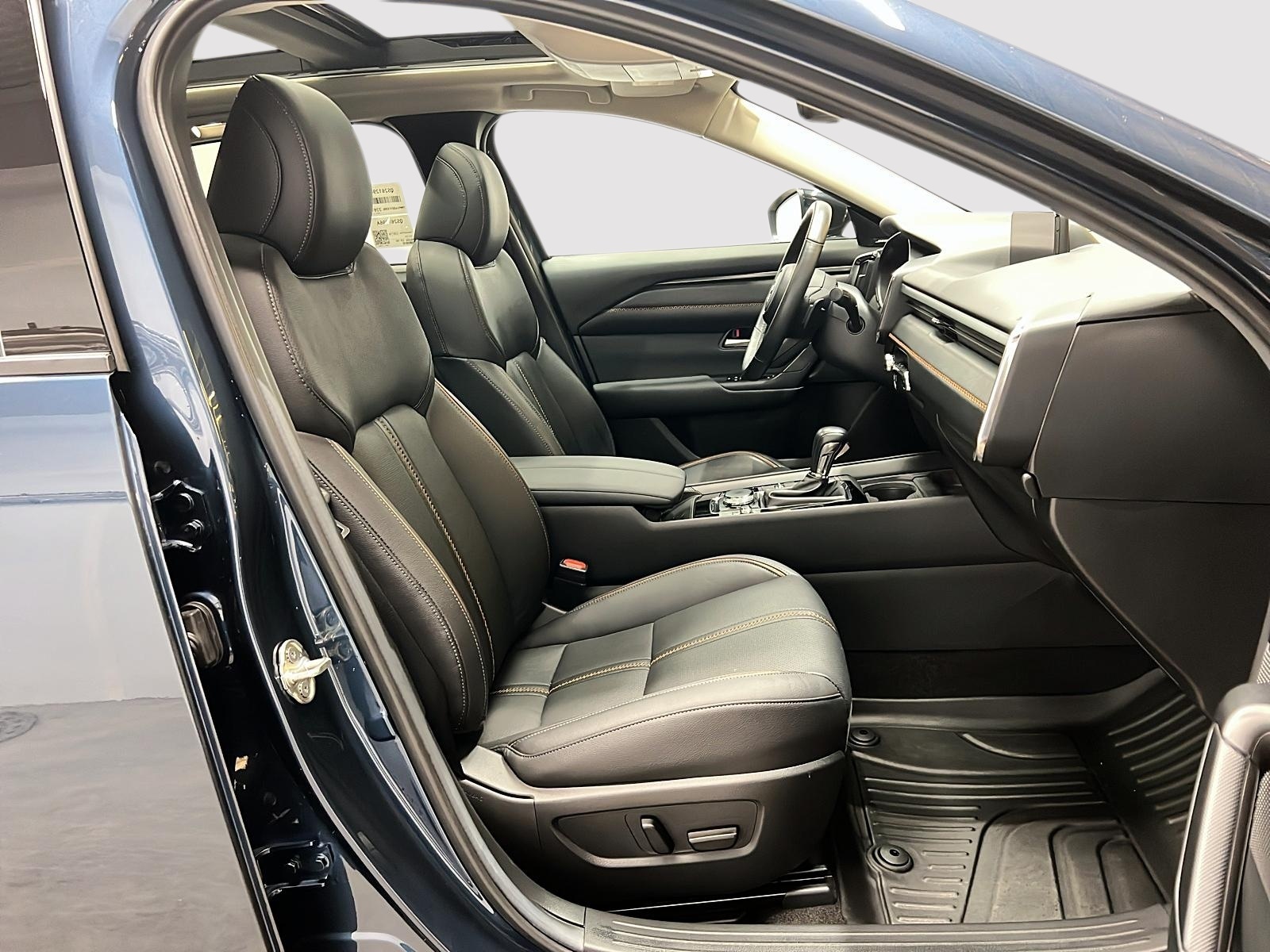 Mazda CX-50 GT TURBO CUIR TOIT PANO NAV 4RM 2024 — photo 8