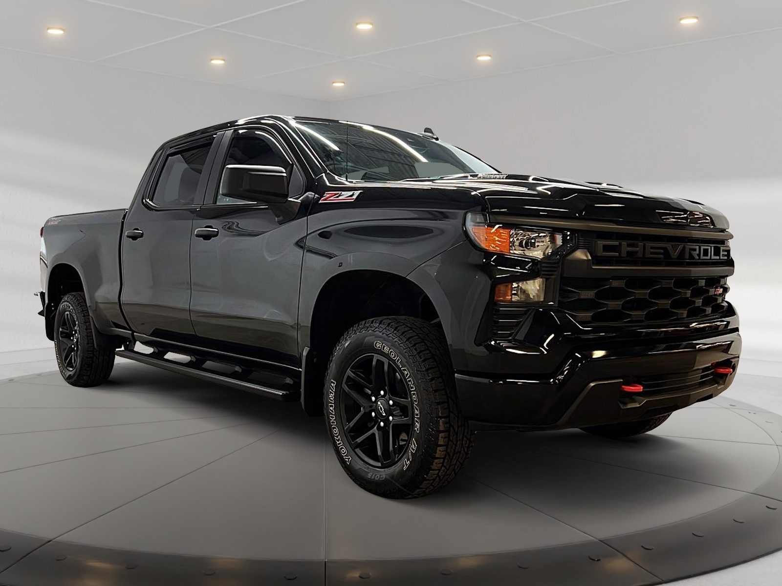 Chevrolet Silverado 1500 CUSTOM TRAIL BOSS Z71 DURAMAX CREW CAB 4X4 2025 — photo 3