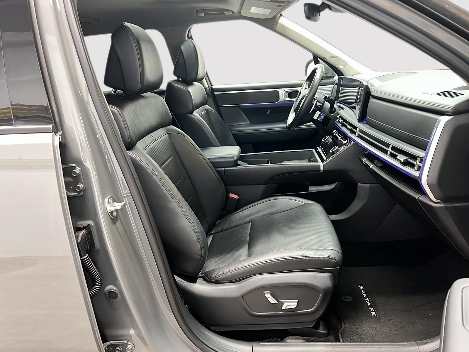 Hyundai Santa Fe LUXURY CUIR TOIT PANO NAV 4RM 2024 — photo 8