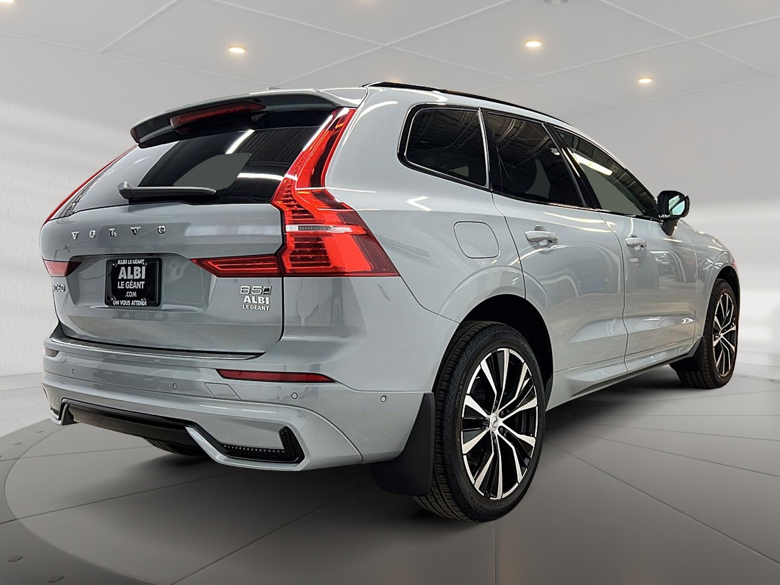 Volvo XC60 B5 PLUS CUIR TOIT PANO NAV 4RM 2024 — photo 4