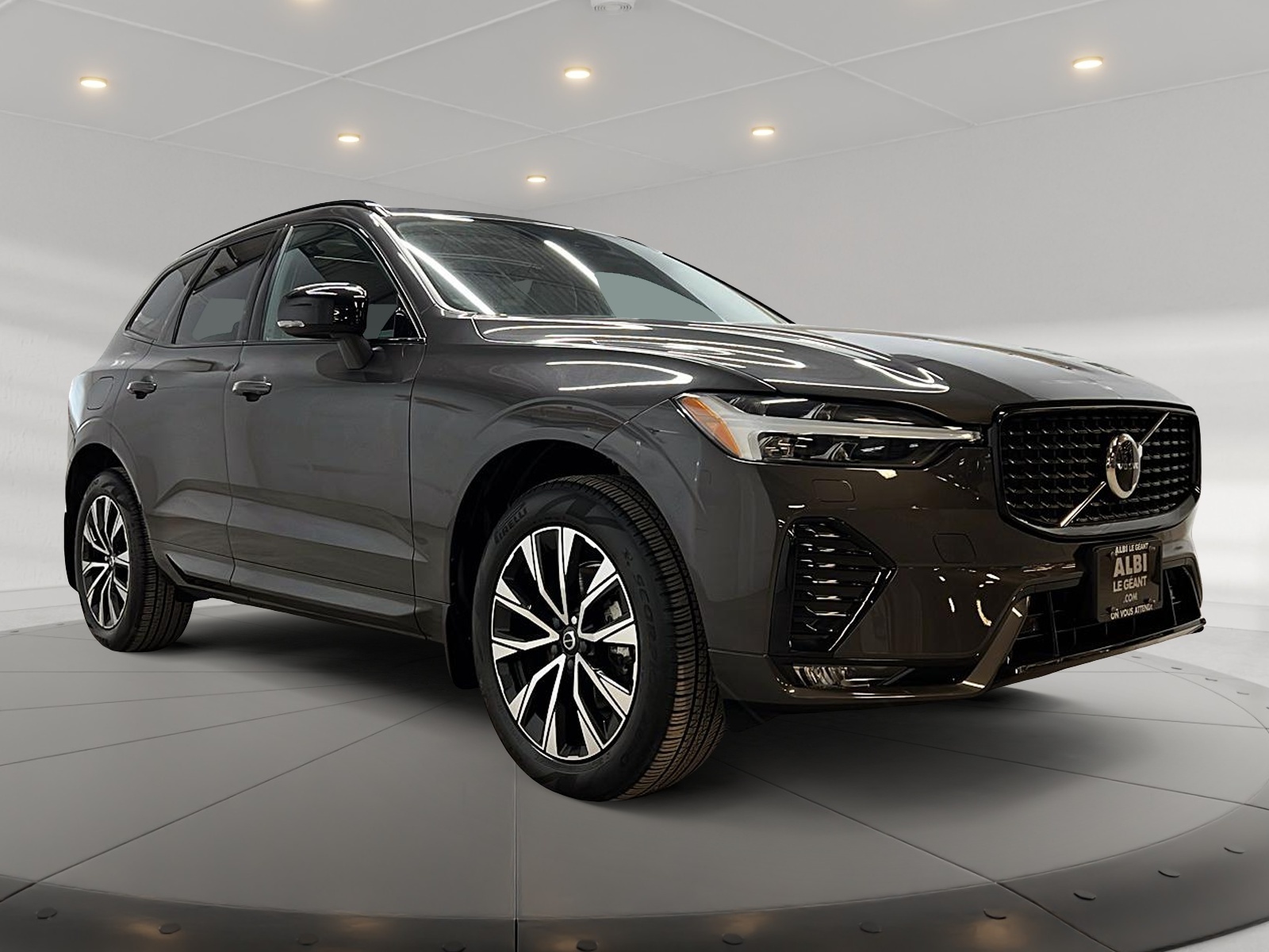 Volvo XC60 B5 CORE CUIR TOIT PANO NAV 4RM 2024 — photo 3