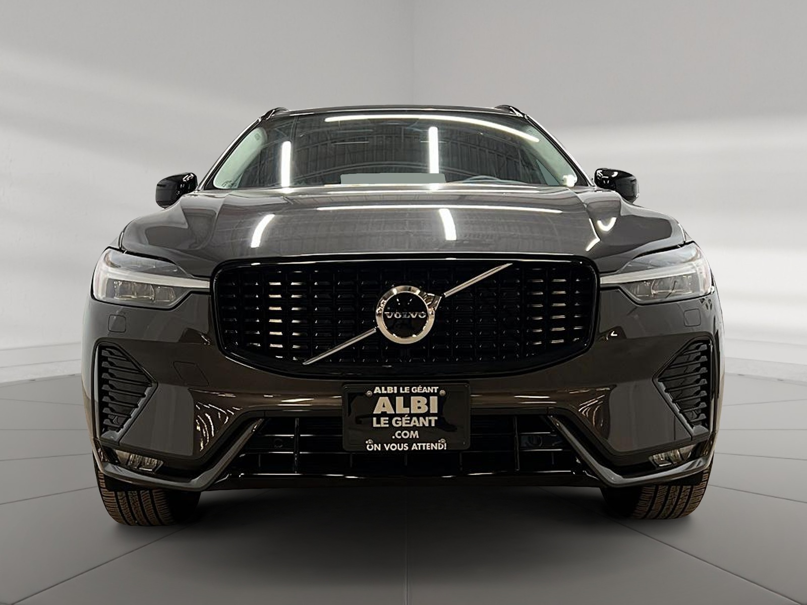 Volvo XC60 B5 CORE CUIR TOIT PANO NAV 4RM 2024 — photo 2