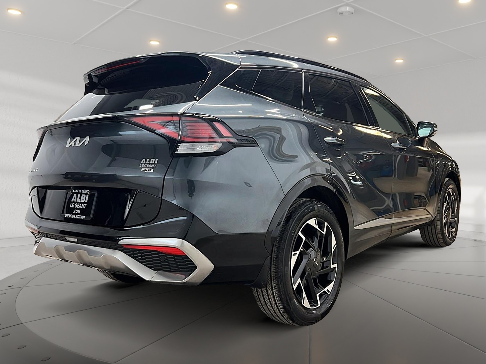 Kia Sportage EX PREMIUM CUIR TOIT PANO NAV 4RM 2025 — photo 4
