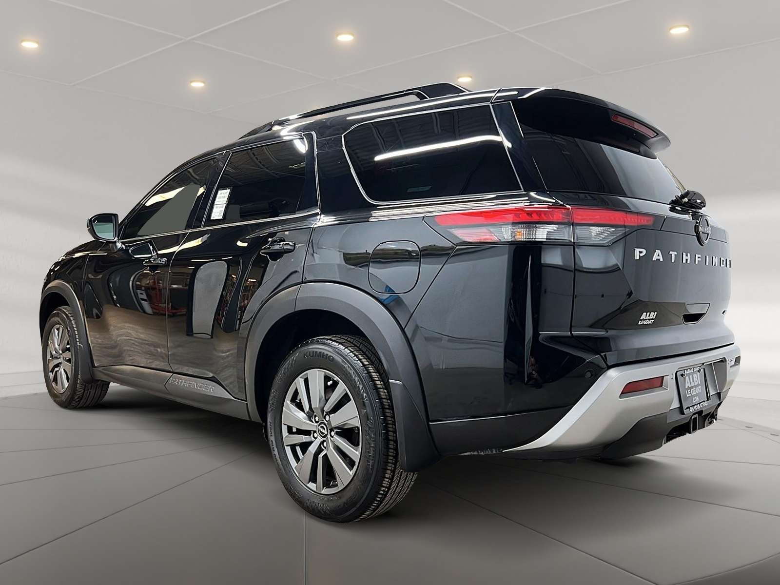 Nissan Pathfinder SV TOIT PANO 4RM 2025 — photo 6