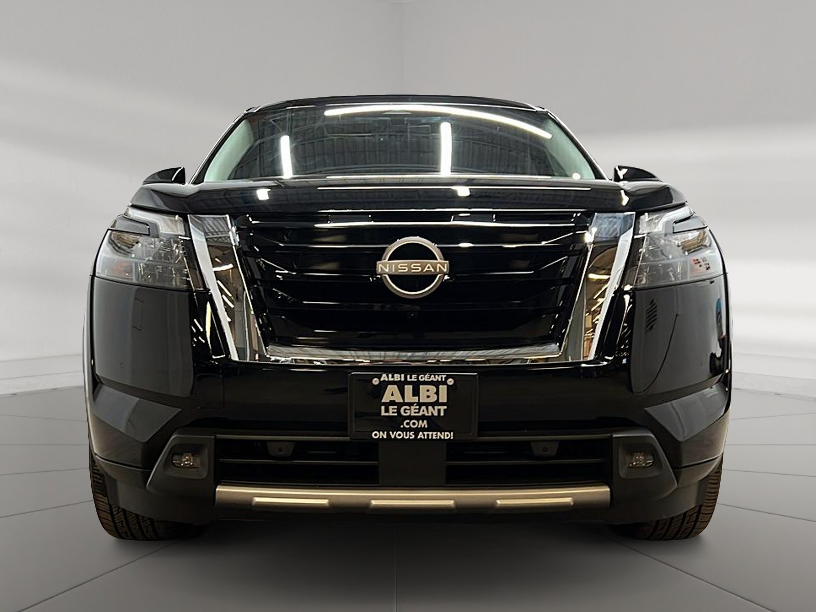 Nissan Pathfinder SV TOIT PANO 4RM 2025 — photo 2