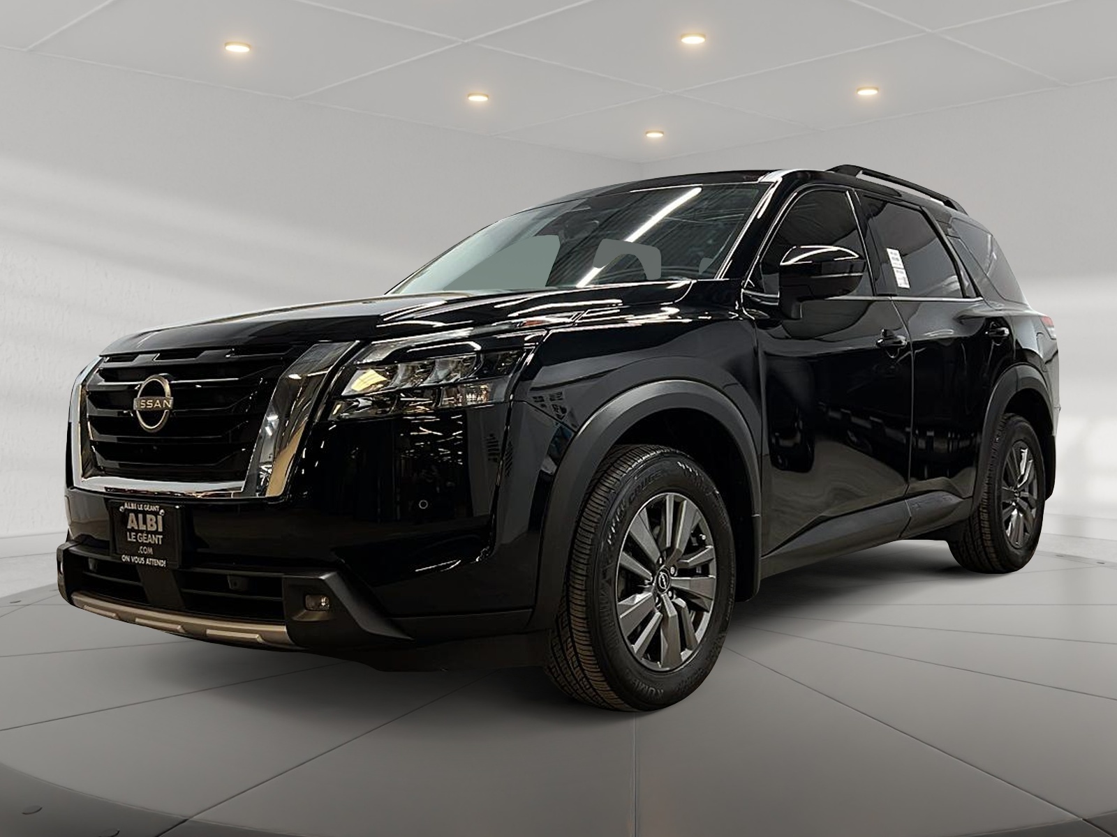 Nissan Pathfinder SV TOIT PANO 4RM 2025